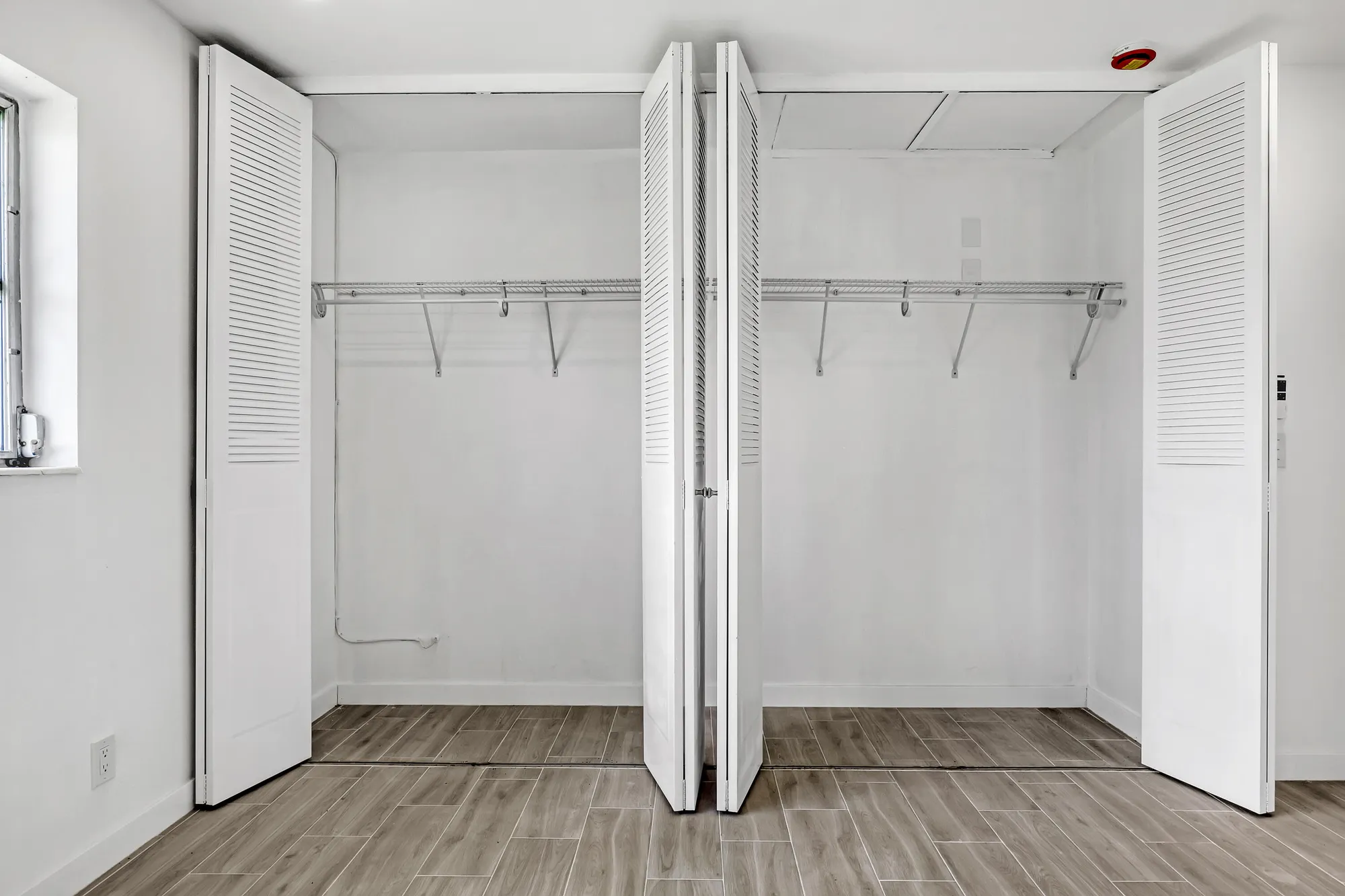 Property Slideshow image 32 of 74 | 2747 dudley dr d, West Palm Beach, FL, 33415