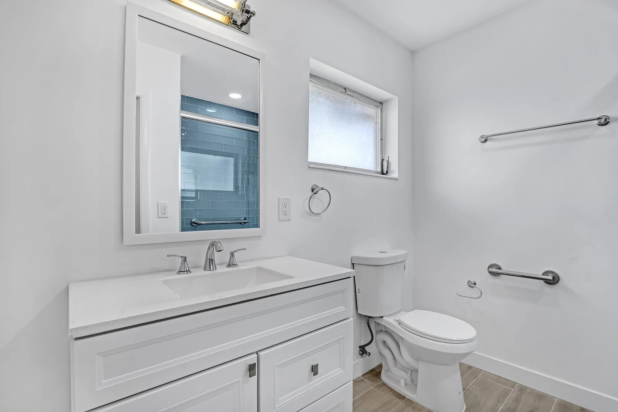 Property Slideshow image 35 of 74 | 2747 dudley dr d, West Palm Beach, FL, 33415