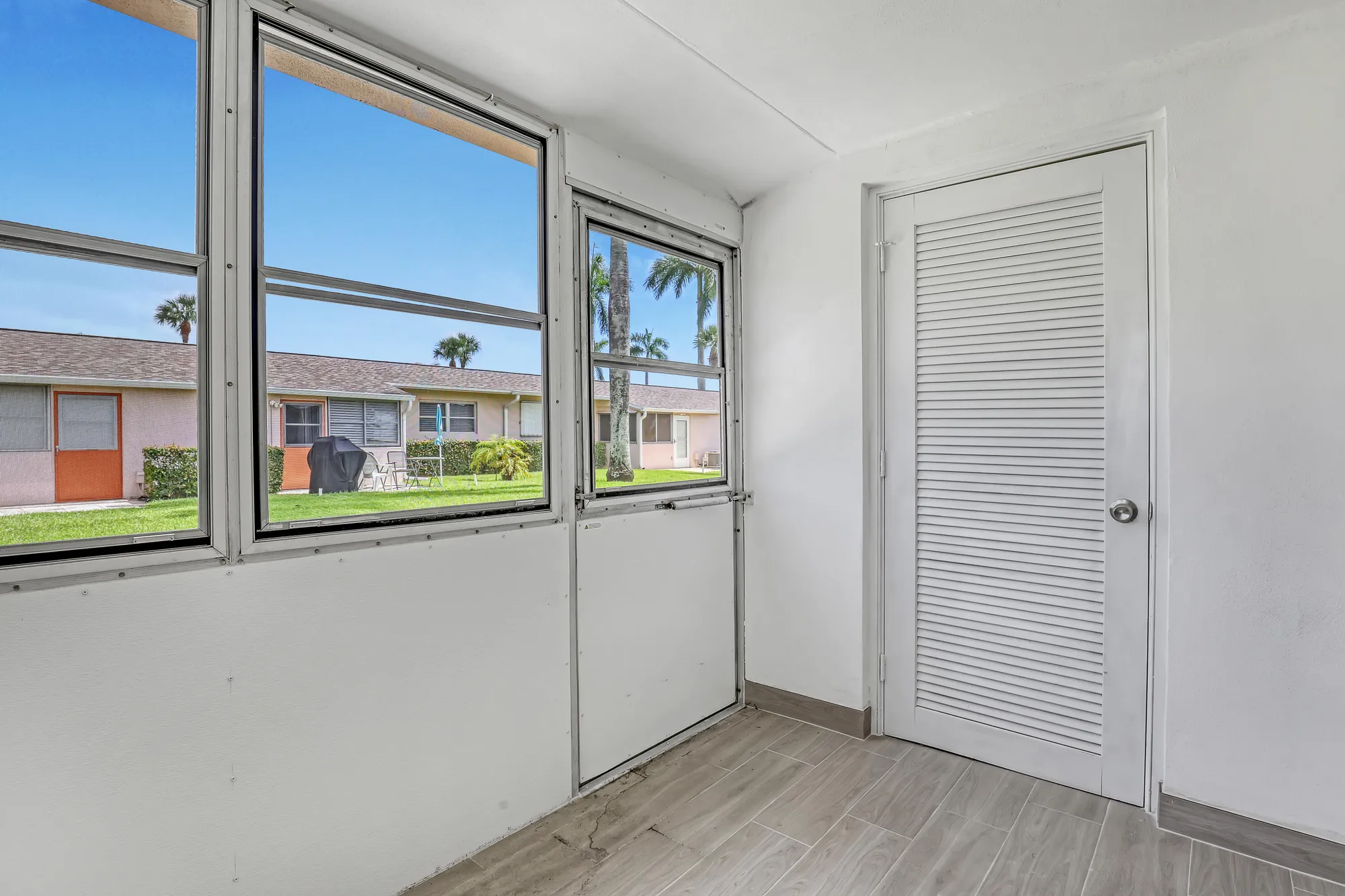 Property Slideshow image 15 of 74 | 2747 dudley dr d, West Palm Beach, FL, 33415