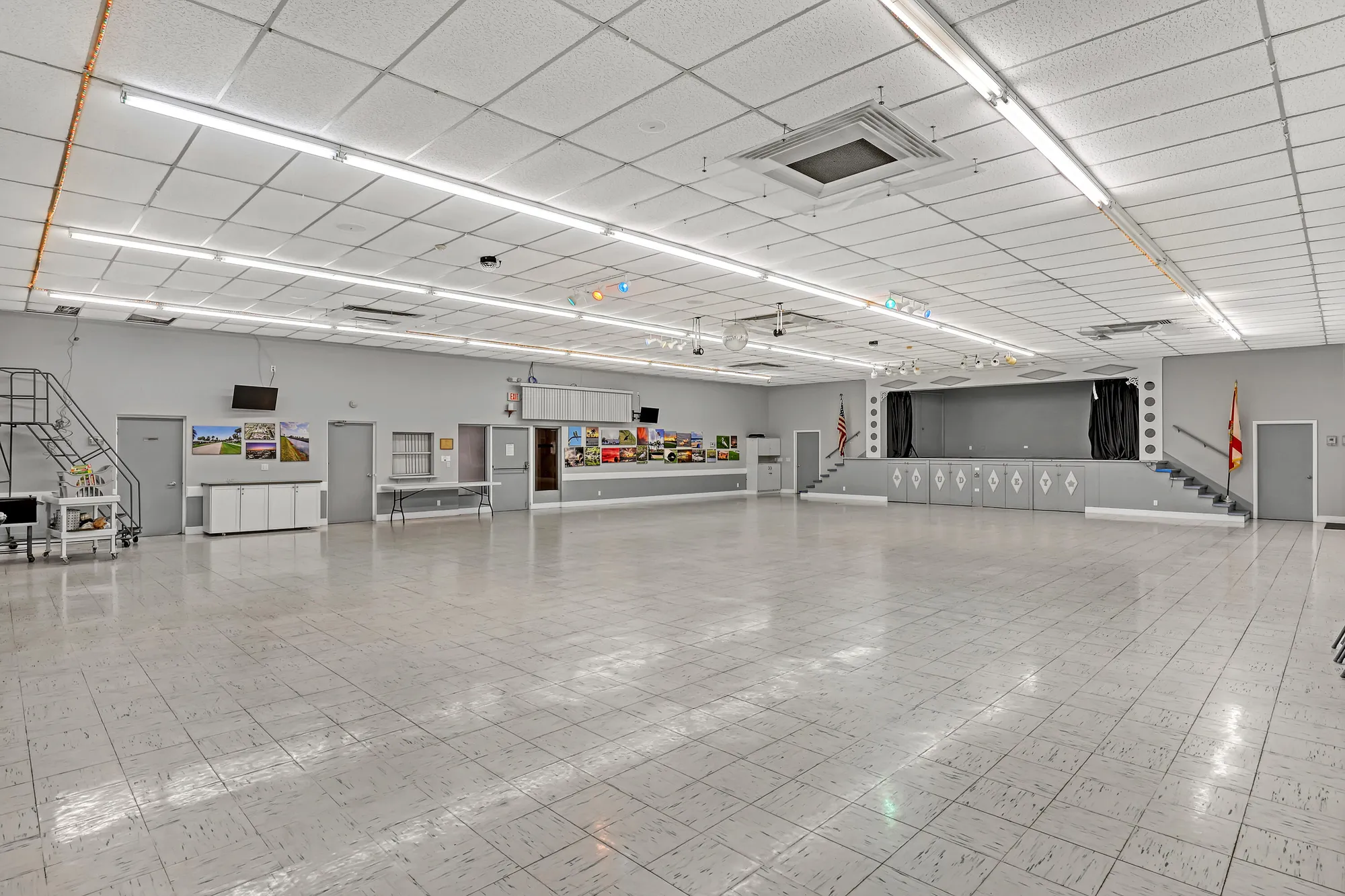 Property Slideshow image 57 of 74 | 2747 dudley dr d, West Palm Beach, FL, 33415