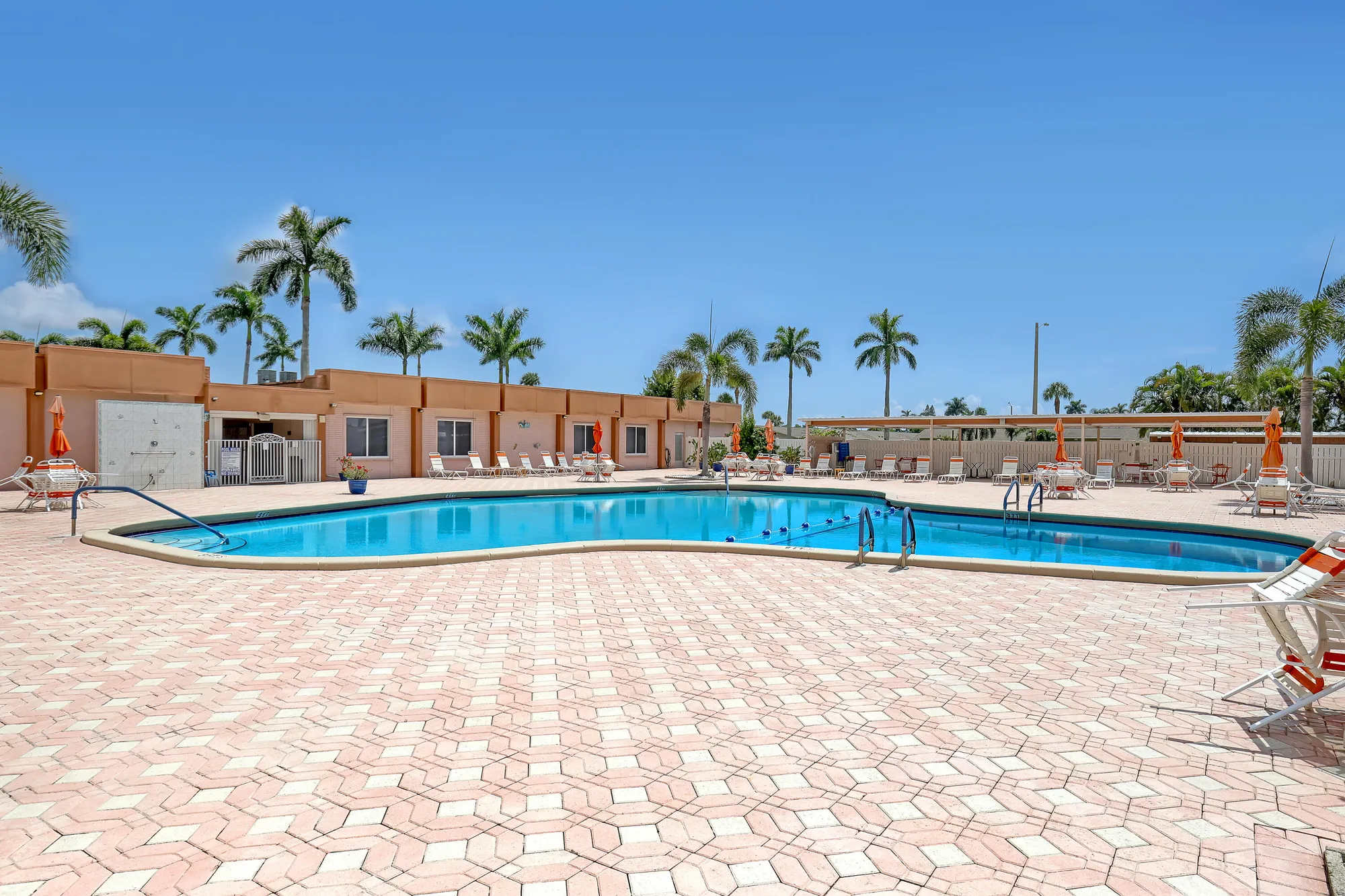 Property Slideshow image 67 of 74 | 2747 dudley dr d, West Palm Beach, FL, 33415