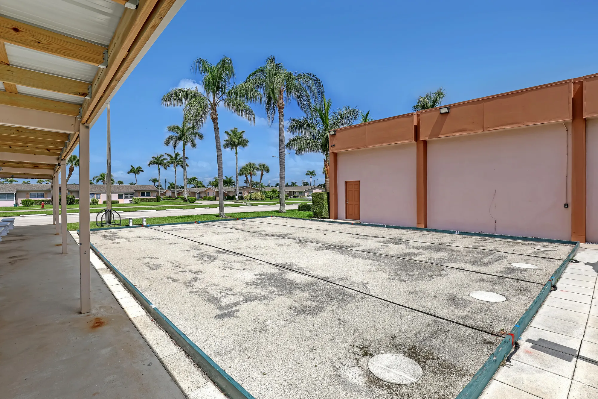 Property Slideshow image 73 of 74 | 2747 dudley dr d, West Palm Beach, FL, 33415