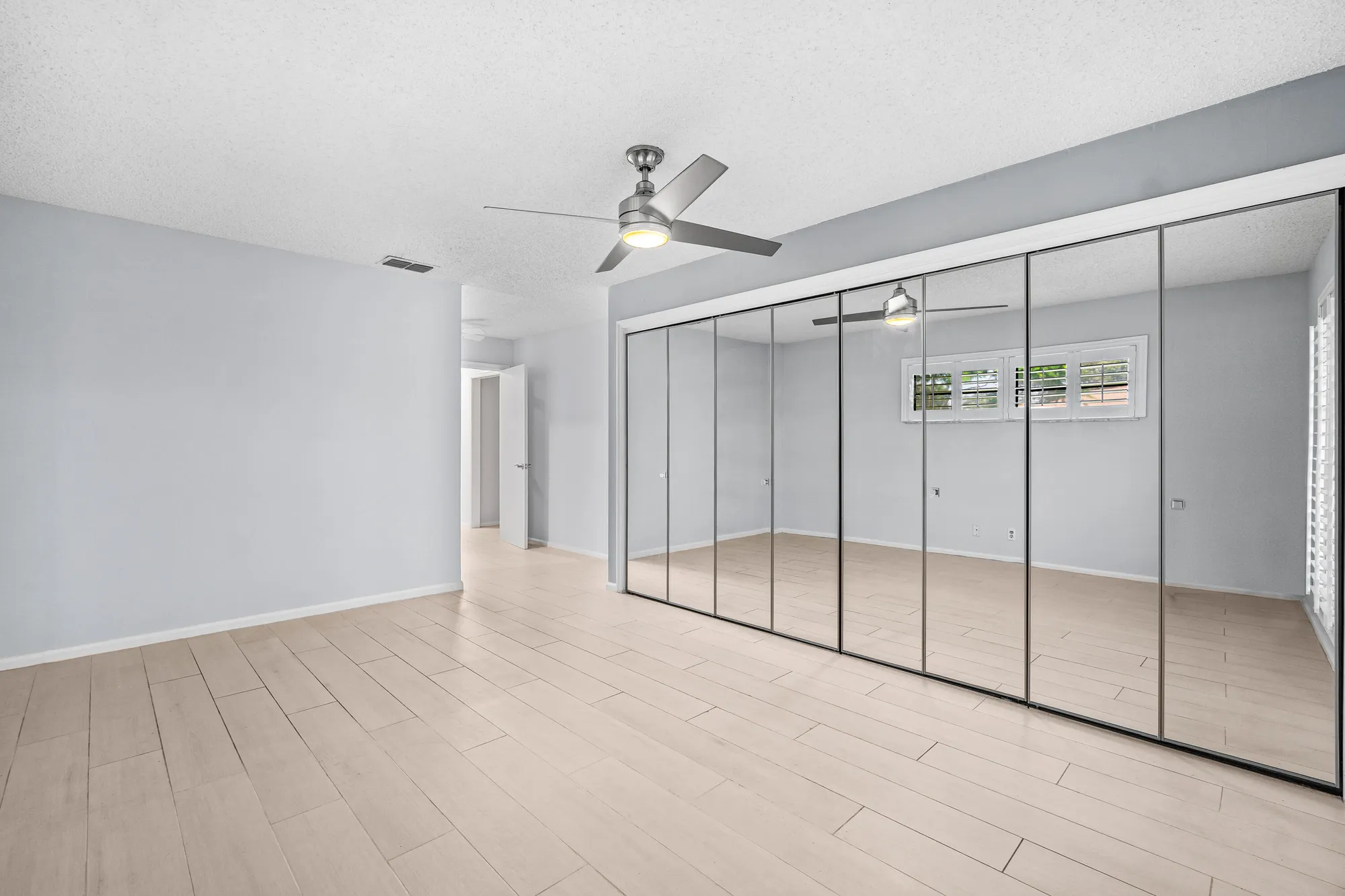 Property Slideshow image 12 of 25 | 4897 hawkwood rd a, Boynton Beach, FL, 33436