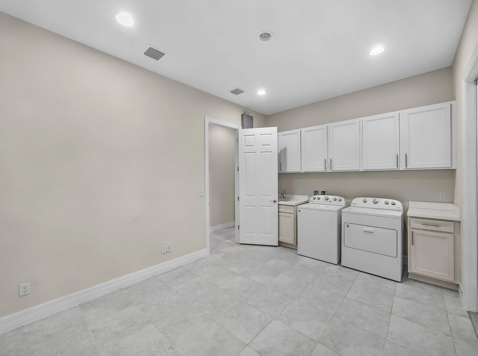 Property Slideshow image 27 of 41 | 724 sw sea green st, Palm City, FL, 34990