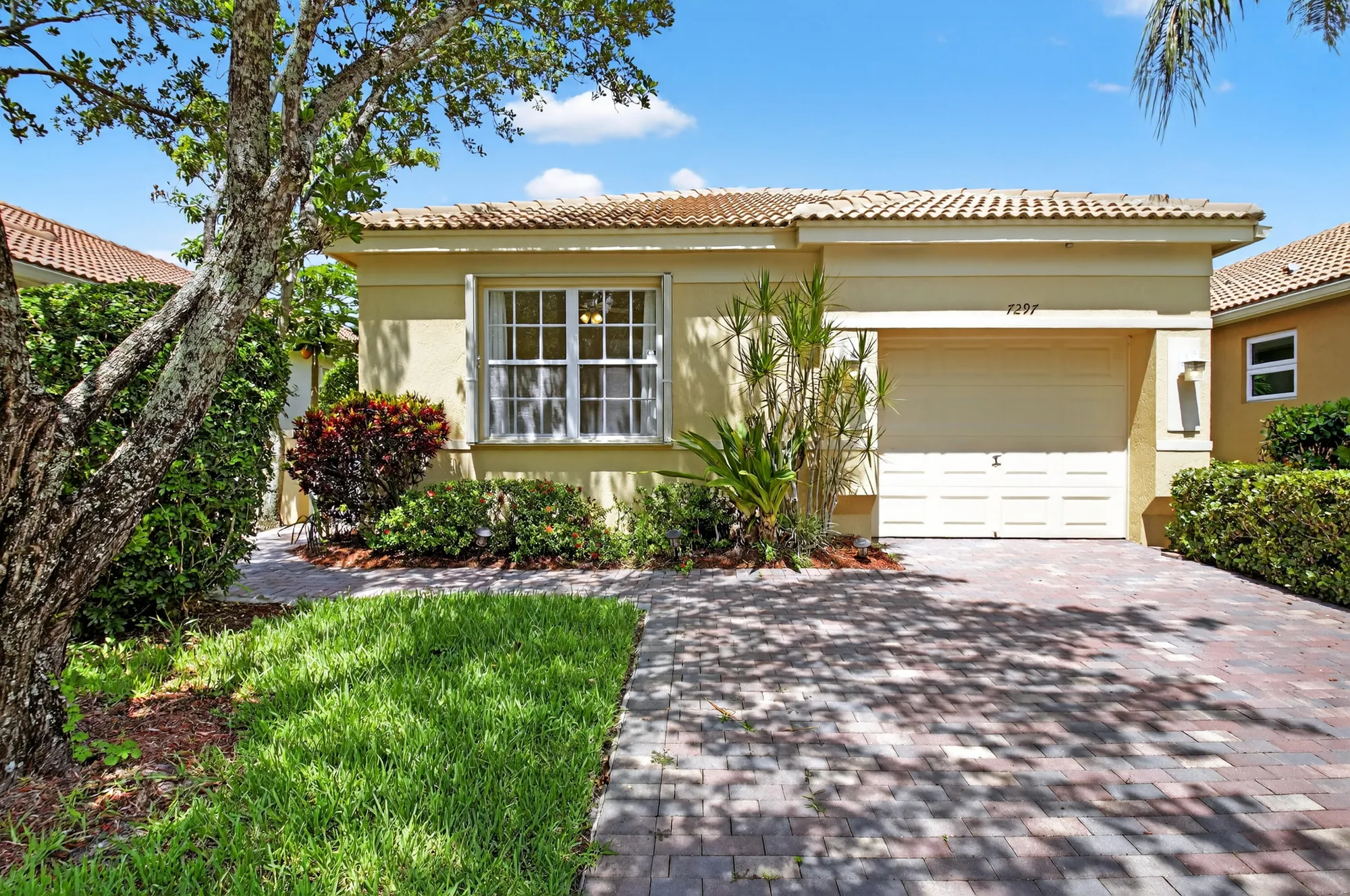 Property Slideshow image 2 of 87 | 7297 cataluna cir, Delray Beach, FL, 33446