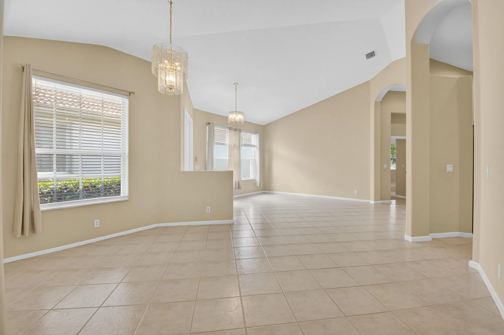 Property Slideshow image 11 of 87 | 7297 cataluna cir, Delray Beach, FL, 33446