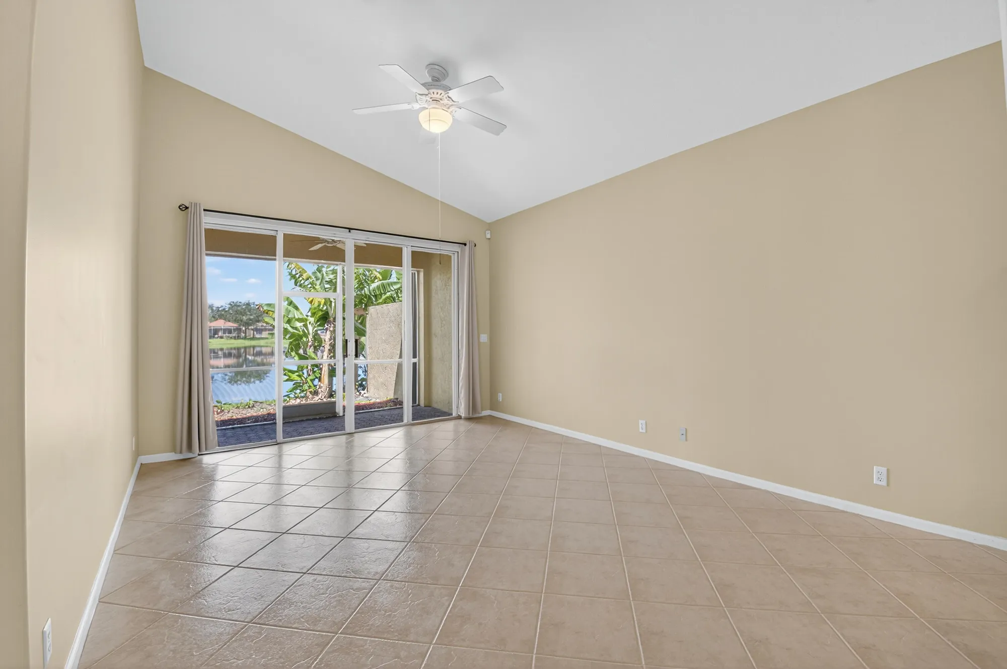 Property Slideshow image 12 of 87 | 7297 cataluna cir, Delray Beach, FL, 33446