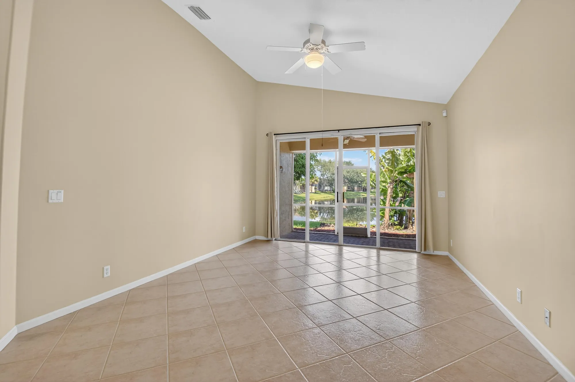 Property Slideshow image 13 of 87 | 7297 cataluna cir, Delray Beach, FL, 33446