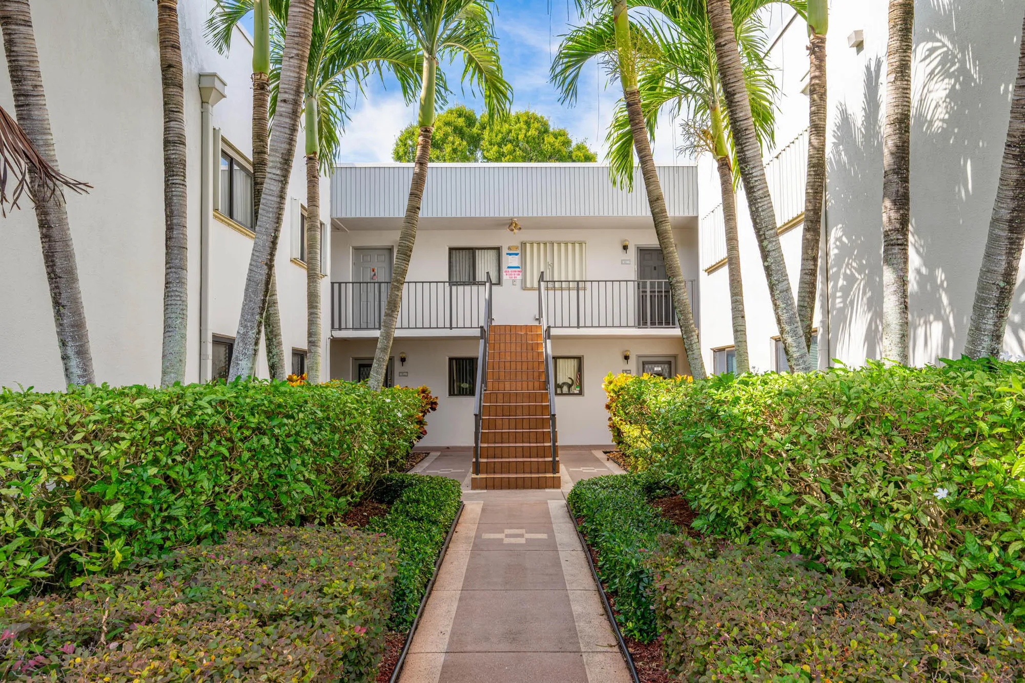 Property Slideshow image 2 of 31 | 15450 pembridge ave 192, Delray Beach, FL, 33484