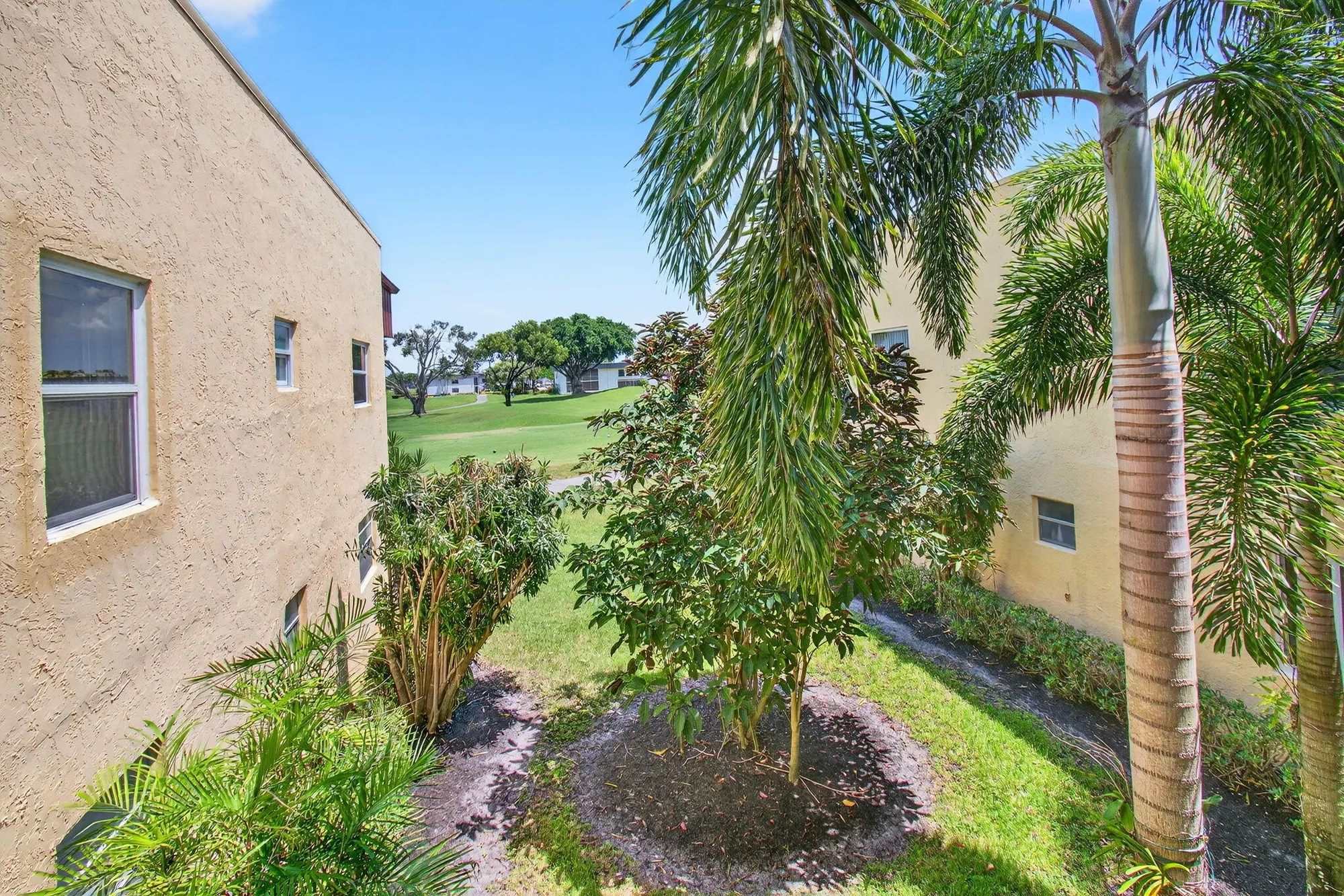 Property Slideshow image 7 of 65 | 605 flanders m, Delray Beach, FL, 33484