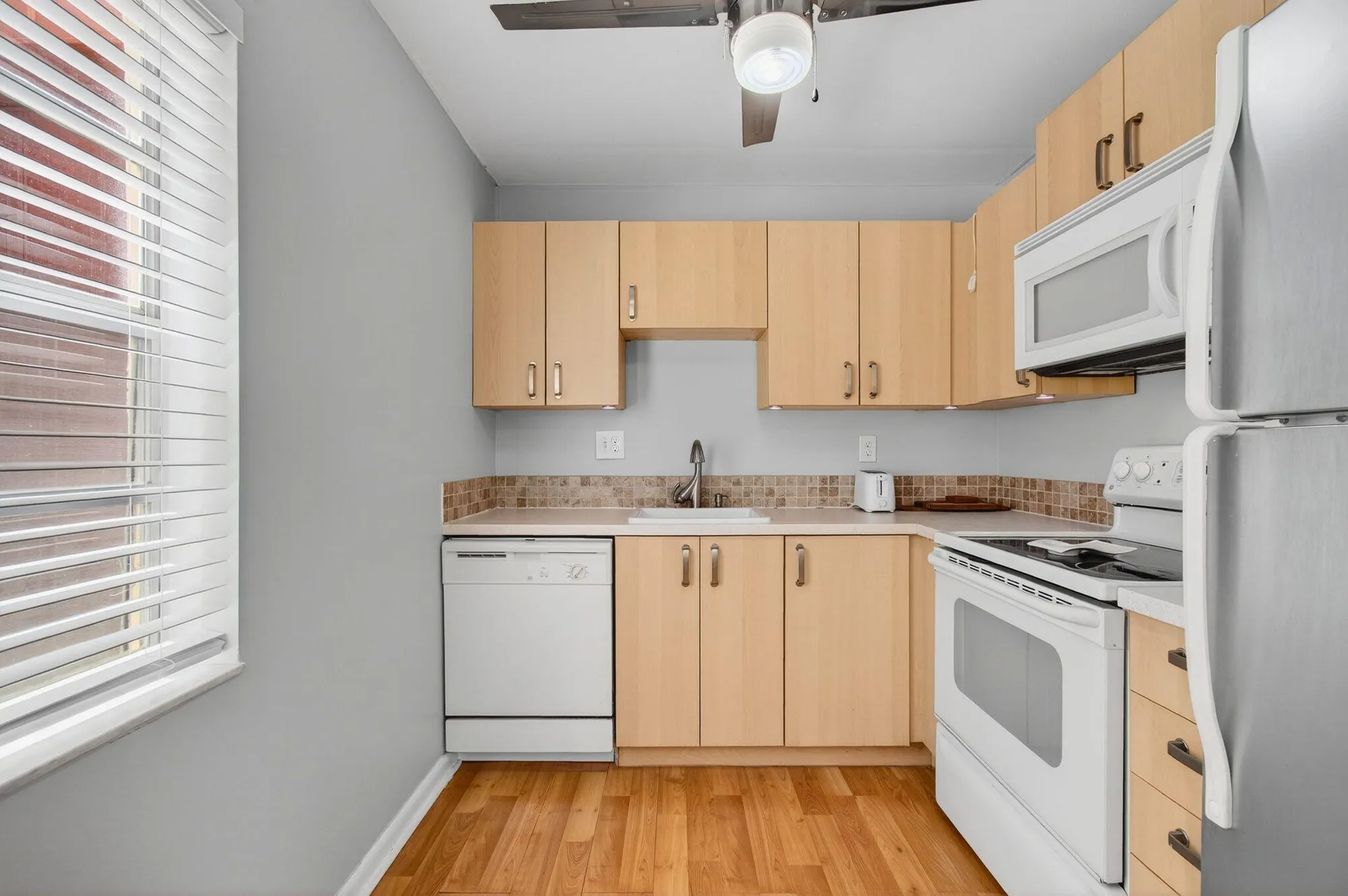 Property Slideshow image 20 of 65 | 605 flanders m, Delray Beach, FL, 33484