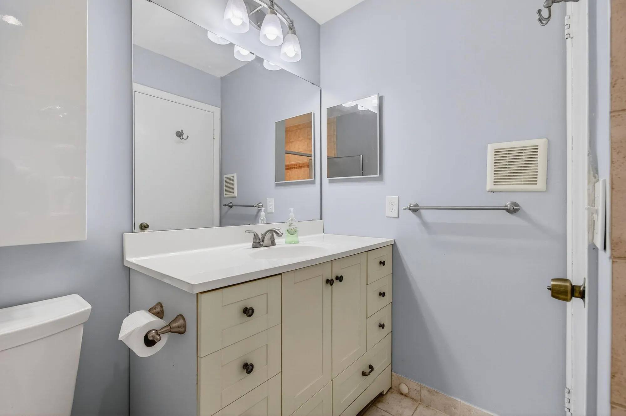 Property Slideshow image 30 of 65 | 605 flanders m, Delray Beach, FL, 33484