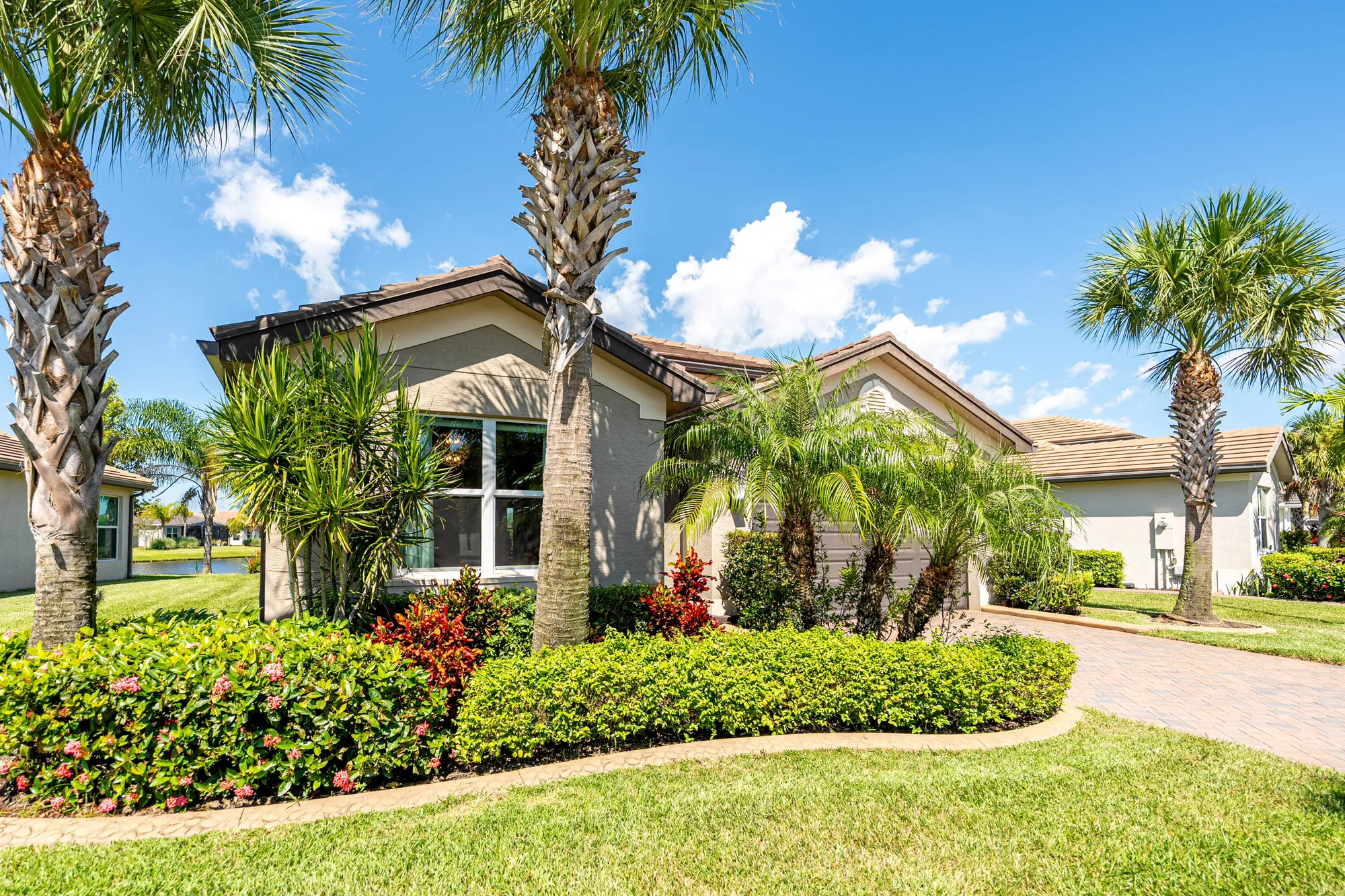 Property Slideshow image 3 of 62 | 11622 sw hawkins ter, Port Saint Lucie, FL, 34987