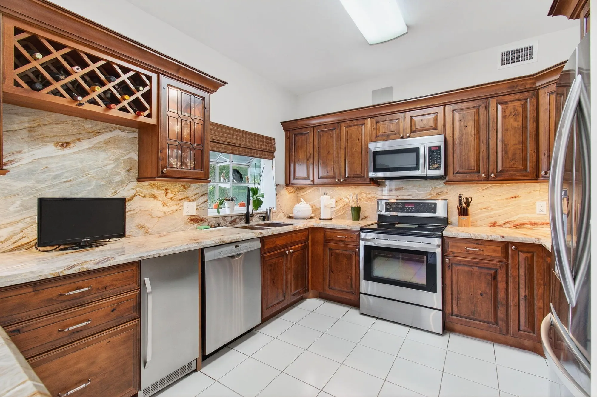 Property Slideshow image 36 of 72 | 11610 briarwood cir apt 1, Boynton Beach, FL, 33437