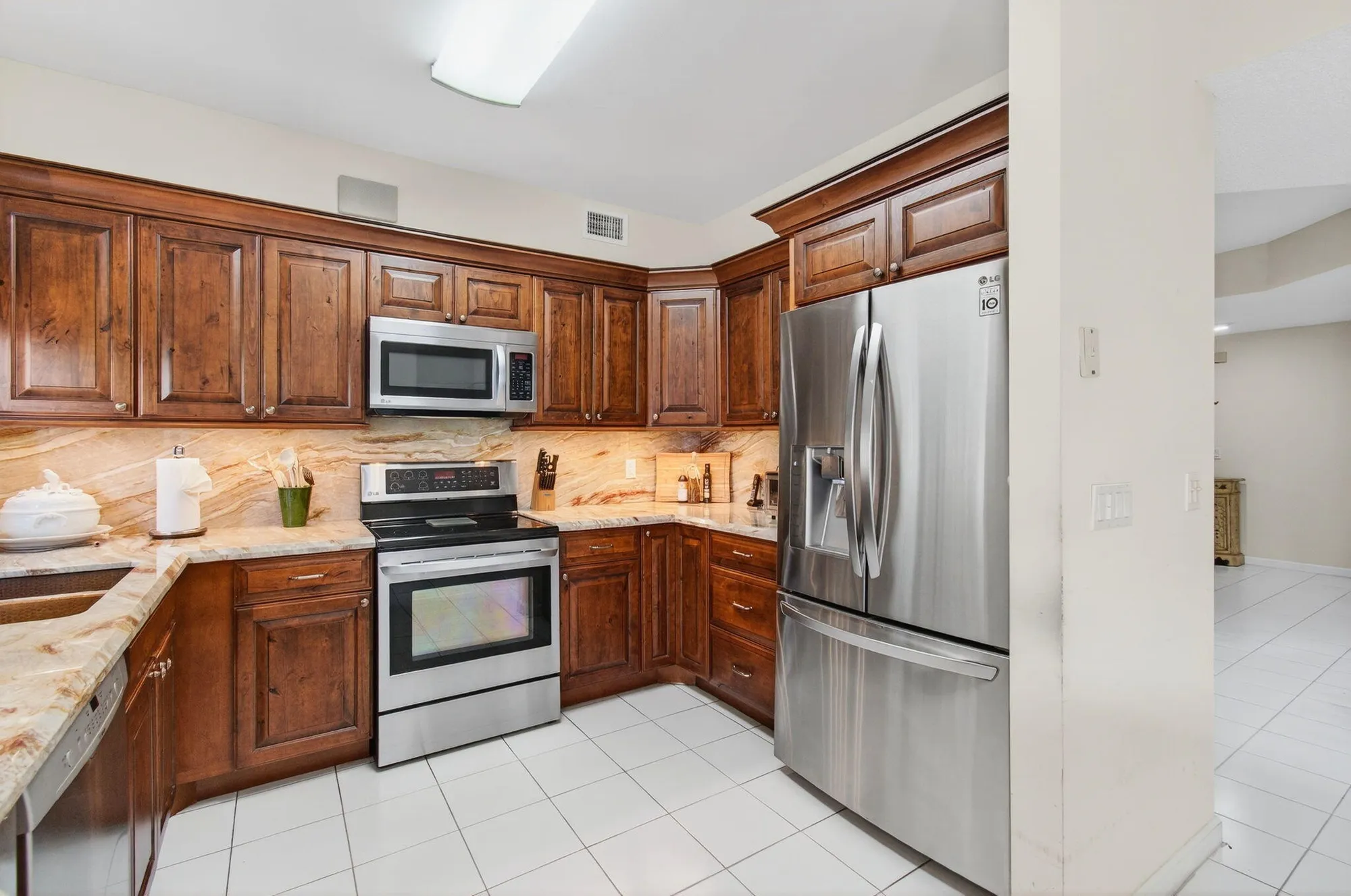 Property Slideshow image 38 of 72 | 11610 briarwood cir apt 1, Boynton Beach, FL, 33437