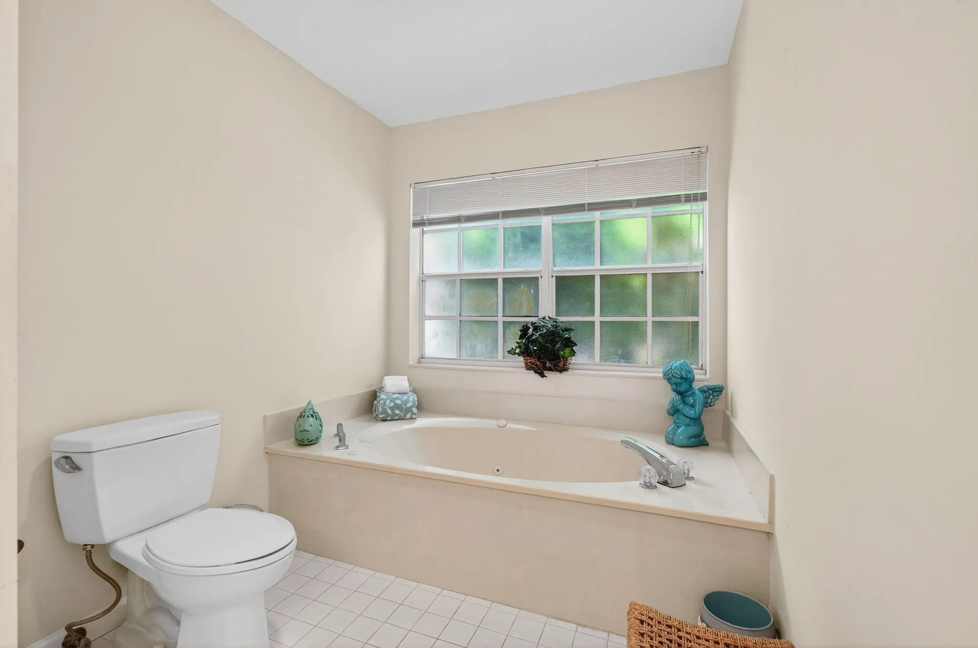Property Slideshow image 59 of 72 | 11610 briarwood cir apt 1, Boynton Beach, FL, 33437