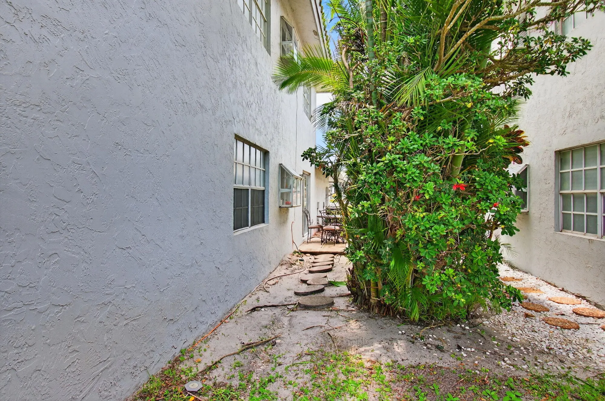 Property Slideshow image 65 of 72 | 11610 briarwood cir apt 1, Boynton Beach, FL, 33437