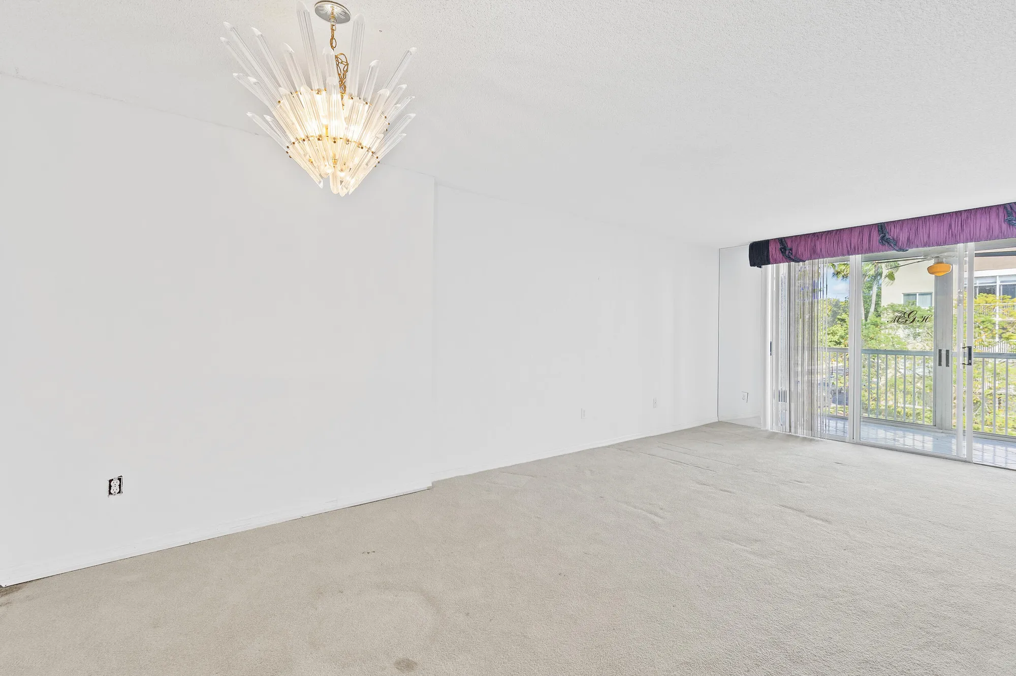 Property Slideshow image 9 of 37 | 7450 trent dr 302, Tamarac, FL, 33321