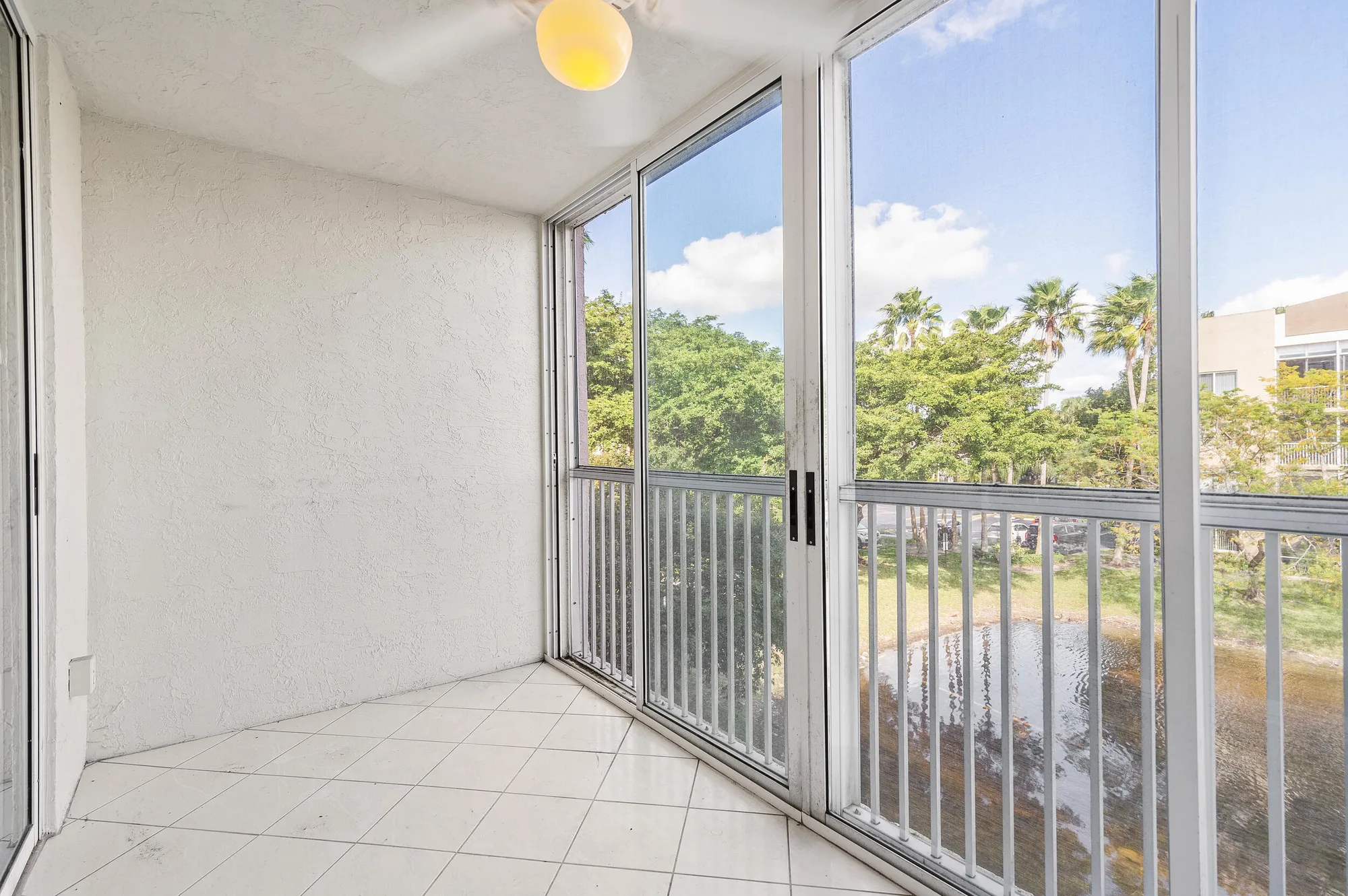 Property Slideshow image 14 of 37 | 7450 trent dr 302, Tamarac, FL, 33321
