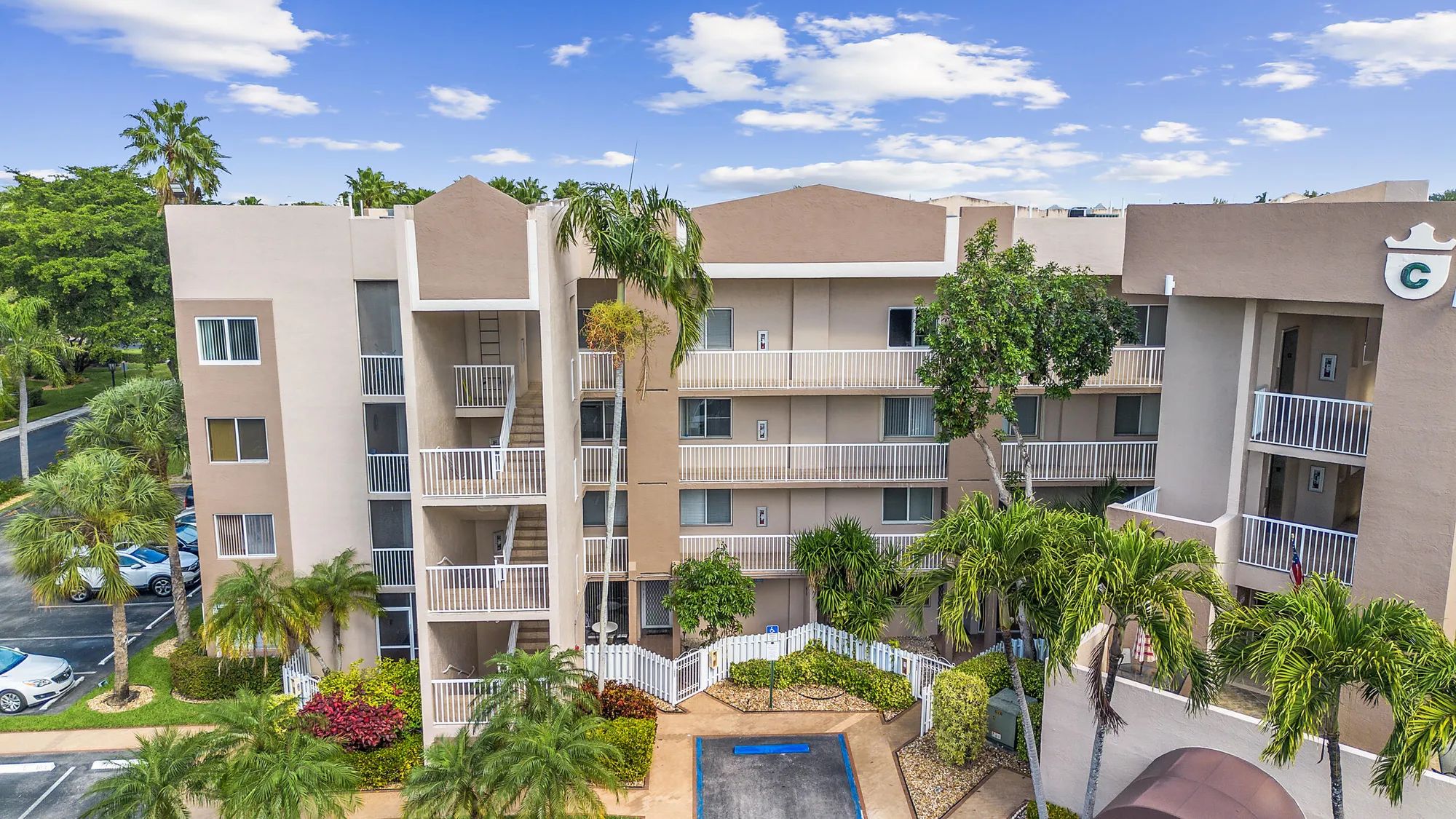 Property Slideshow image 33 of 37 | 7450 trent dr 302, Tamarac, FL, 33321