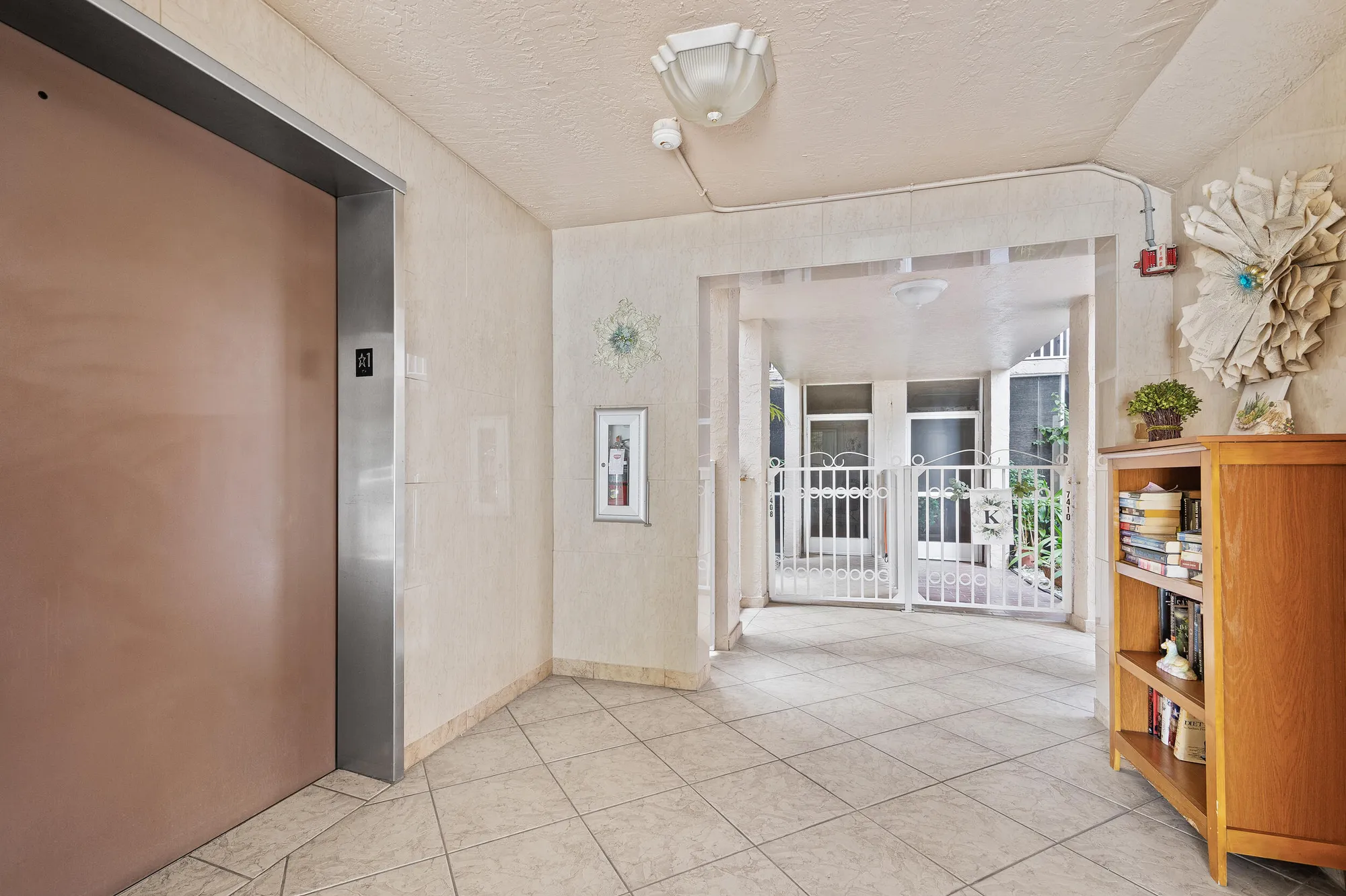 Property Slideshow image 25 of 37 | 7450 trent dr 302, Tamarac, FL, 33321