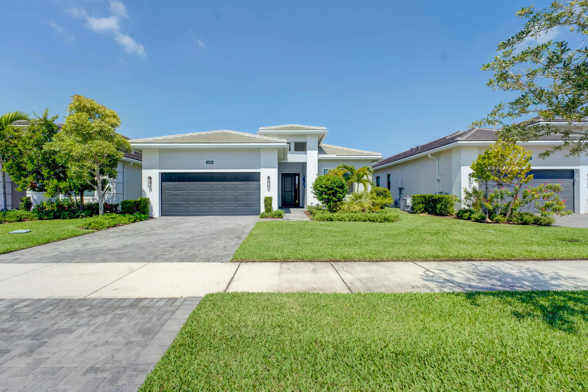 Property Slideshow image 2 of 48 | 5559 captiva ln, Westlake, FL, 33470