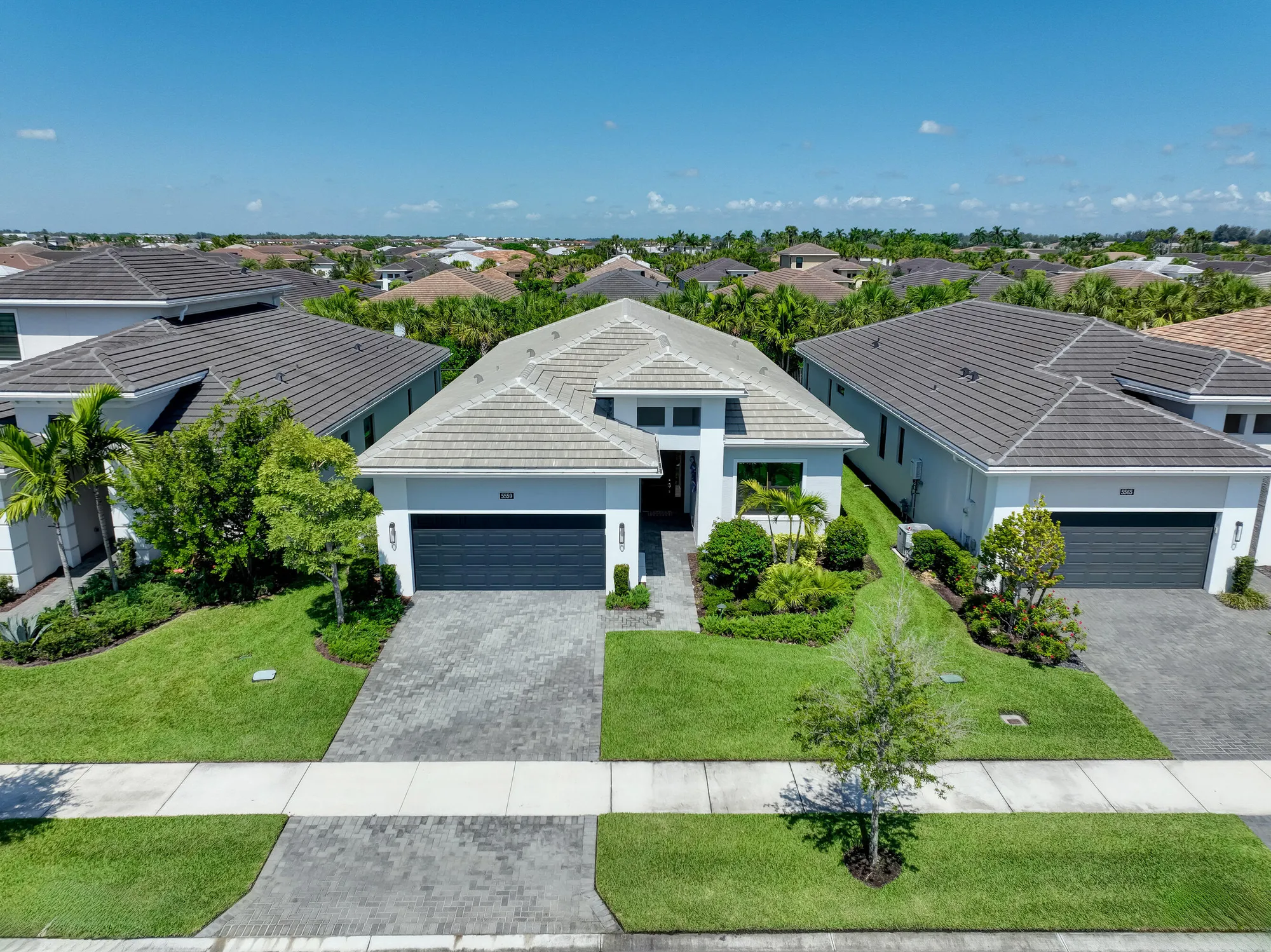 Property Slideshow image 30 of 48 | 5559 captiva ln, Westlake, FL, 33470