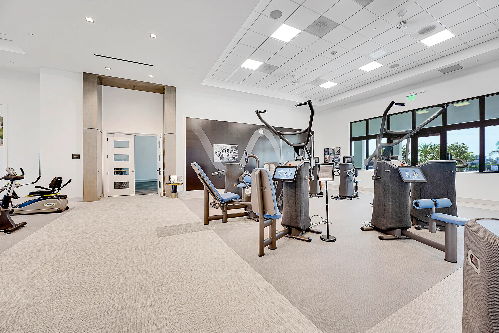 Property Slideshow image 39 of 48 | 5559 captiva ln, Westlake, FL, 33470