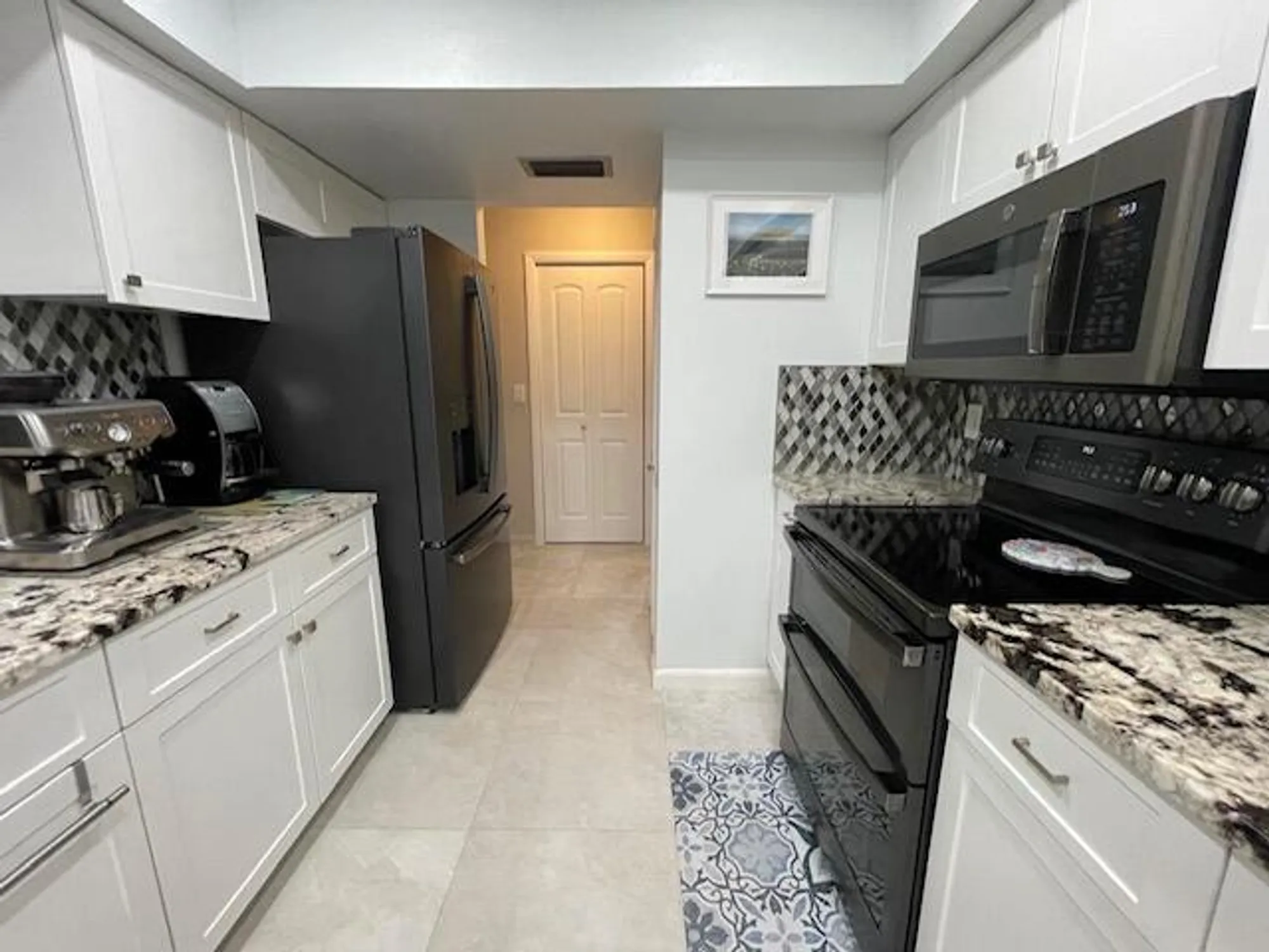 Property Slideshow image 10 of 40 | 5975 forest grove 3 dr 3, Boynton Beach, FL, 33437