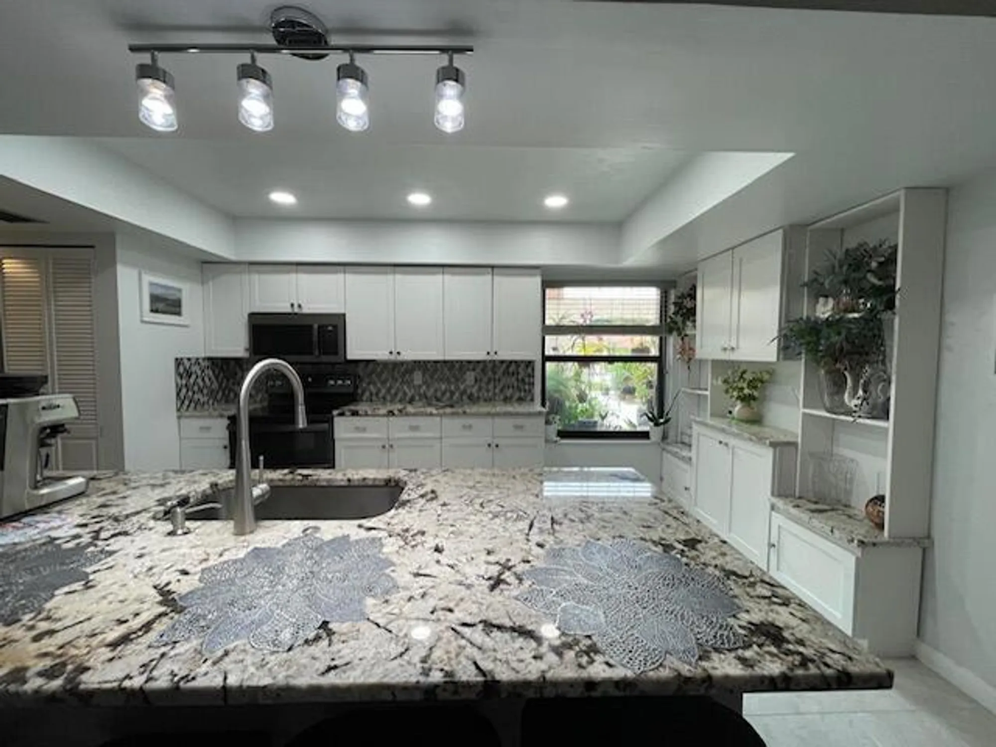 Property Slideshow image 18 of 40 | 5975 forest grove 3 dr 3, Boynton Beach, FL, 33437