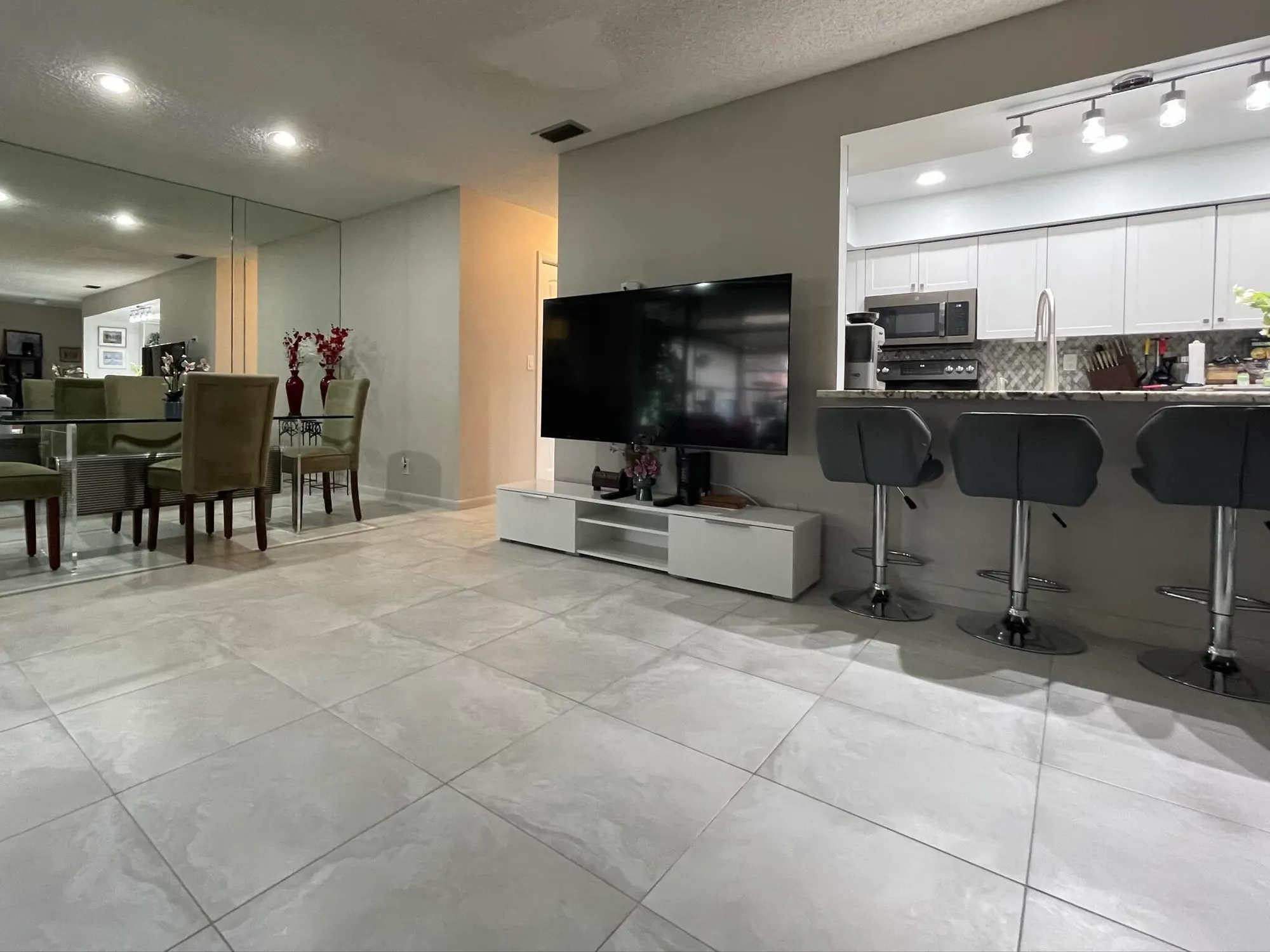 Property Slideshow image 13 of 40 | 5975 forest grove 3 dr 3, Boynton Beach, FL, 33437