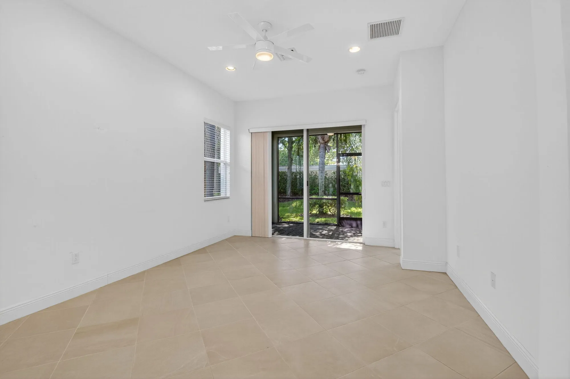 Property Slideshow image 11 of 72 | 14888 via porta, Delray Beach, FL, 33446