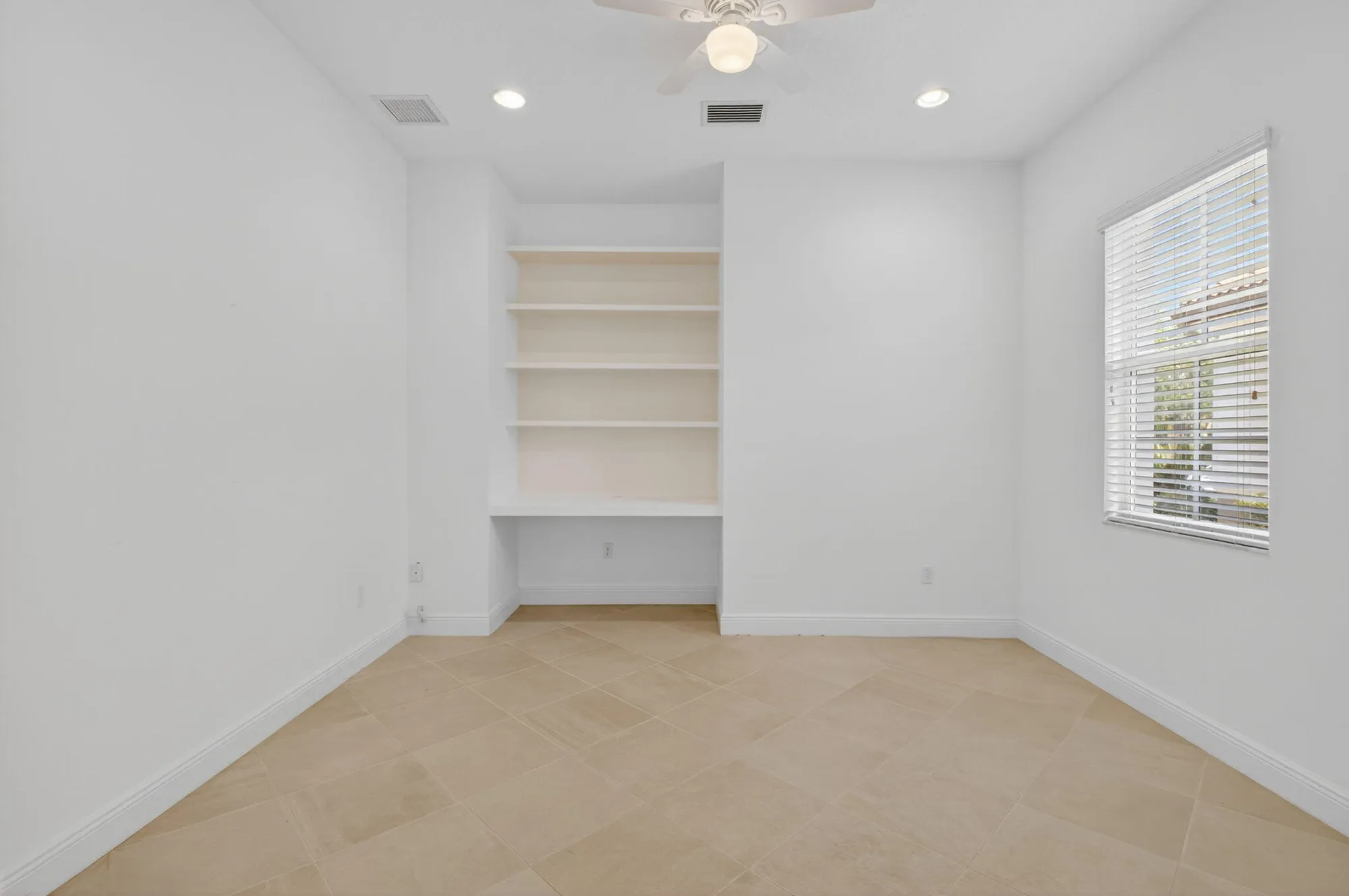 Property Slideshow image 21 of 72 | 14888 via porta, Delray Beach, FL, 33446