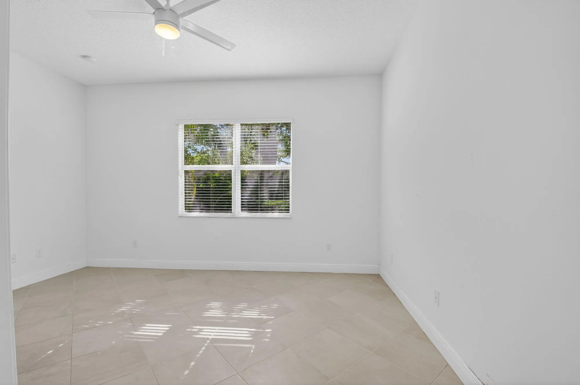 Property Slideshow image 23 of 72 | 14888 via porta, Delray Beach, FL, 33446
