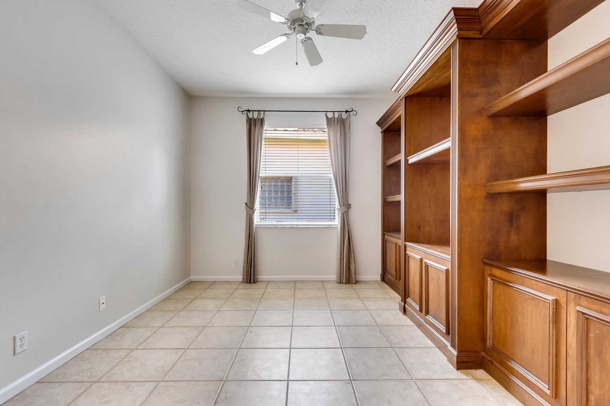 Property Slideshow image 12 of 48 | 12908 coral lakes dr, Boynton Beach, FL, 33437