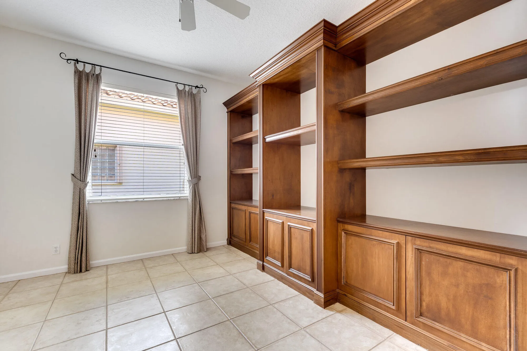 Property Slideshow image 13 of 48 | 12908 coral lakes dr, Boynton Beach, FL, 33437
