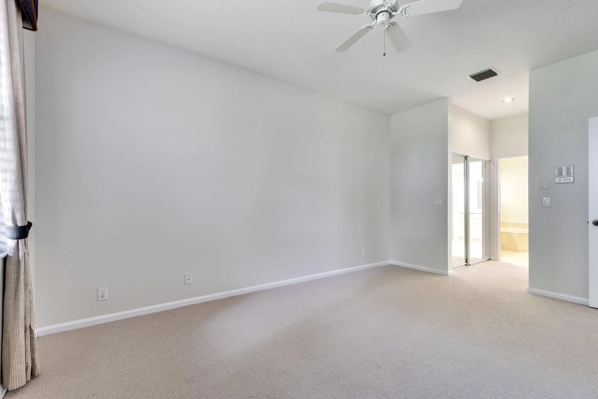 Property Slideshow image 16 of 48 | 12908 coral lakes dr, Boynton Beach, FL, 33437