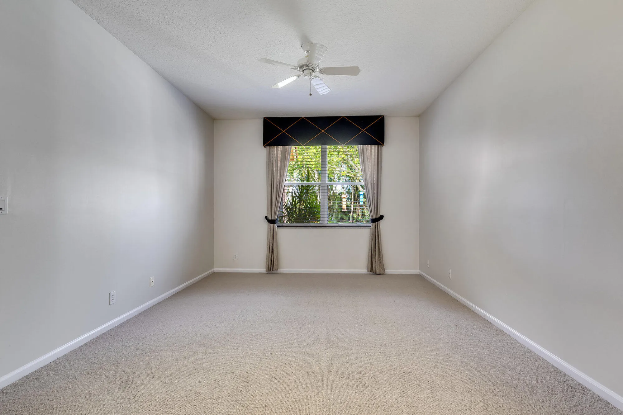 Property Slideshow image 15 of 48 | 12908 coral lakes dr, Boynton Beach, FL, 33437