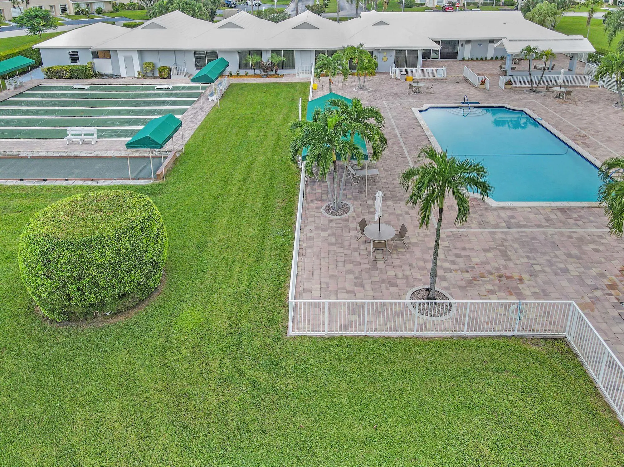Property Slideshow image 12 of 50 | 8807 bella vista dr # 280, Boca Raton, FL, 33433