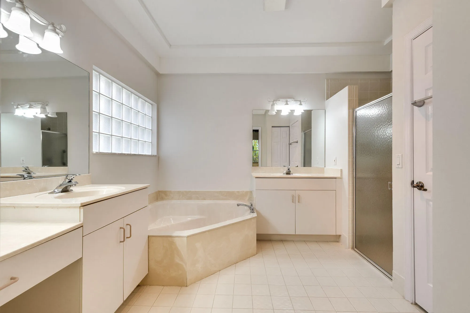 Property Slideshow image 17 of 48 | 12908 coral lakes dr, Boynton Beach, FL, 33437