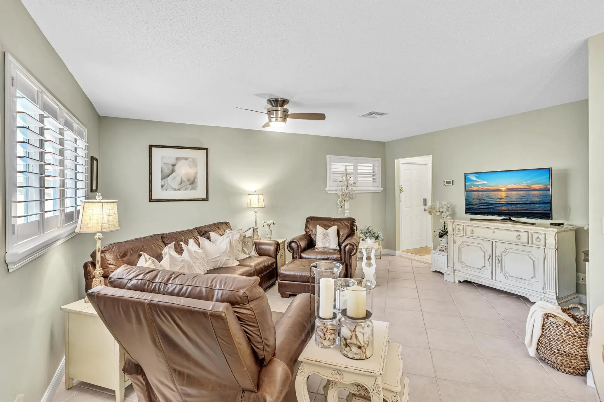 Property Slideshow image 7 of 55 | 33 colonial club dr apt 204, Boynton Beach, FL, 33435