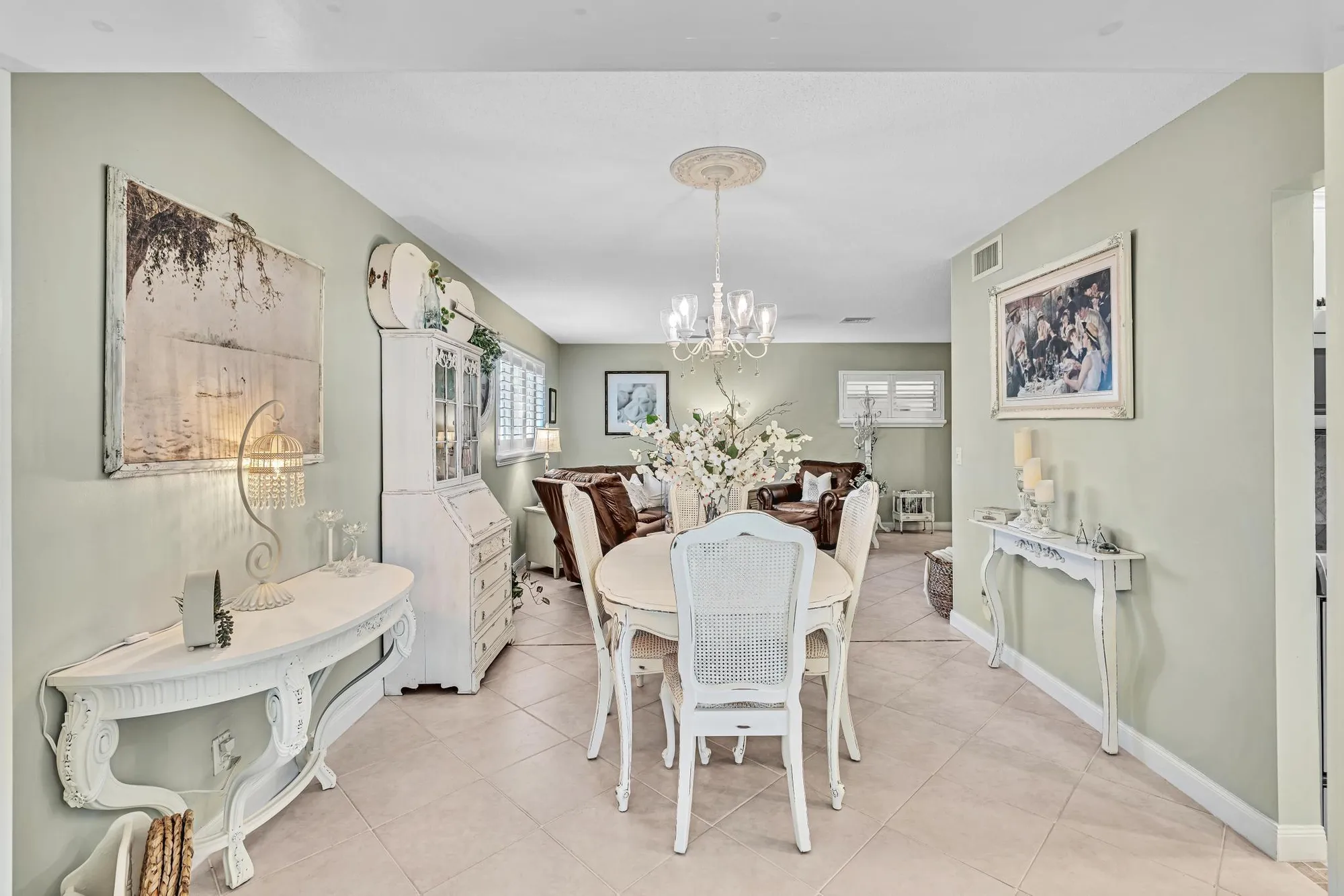 Property Slideshow image 9 of 55 | 33 colonial club dr apt 204, Boynton Beach, FL, 33435