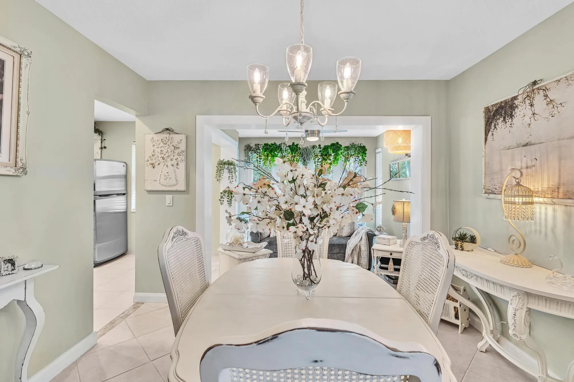 Property Slideshow image 10 of 55 | 33 colonial club dr apt 204, Boynton Beach, FL, 33435