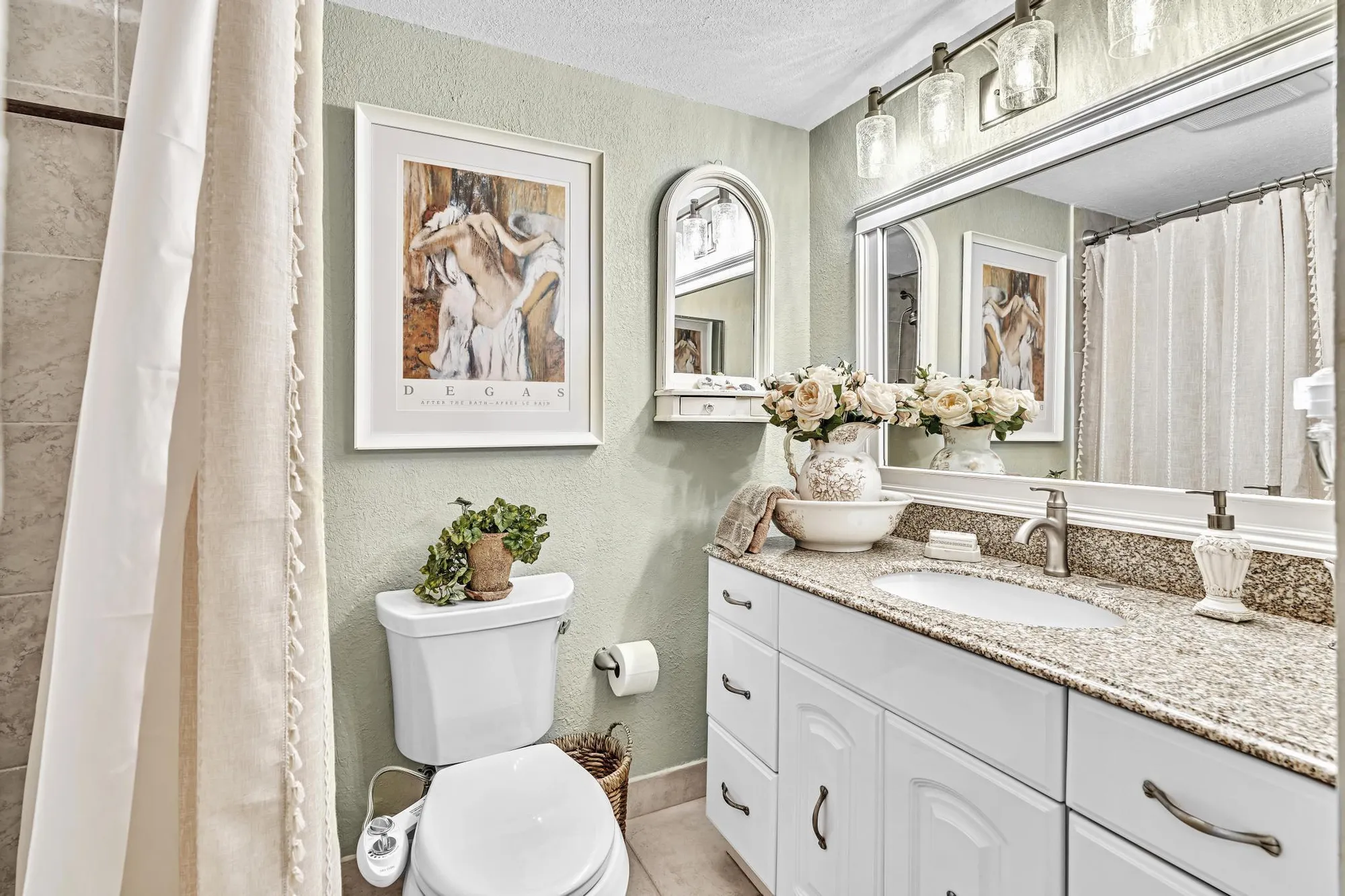 Property Slideshow image 20 of 55 | 33 colonial club dr apt 204, Boynton Beach, FL, 33435