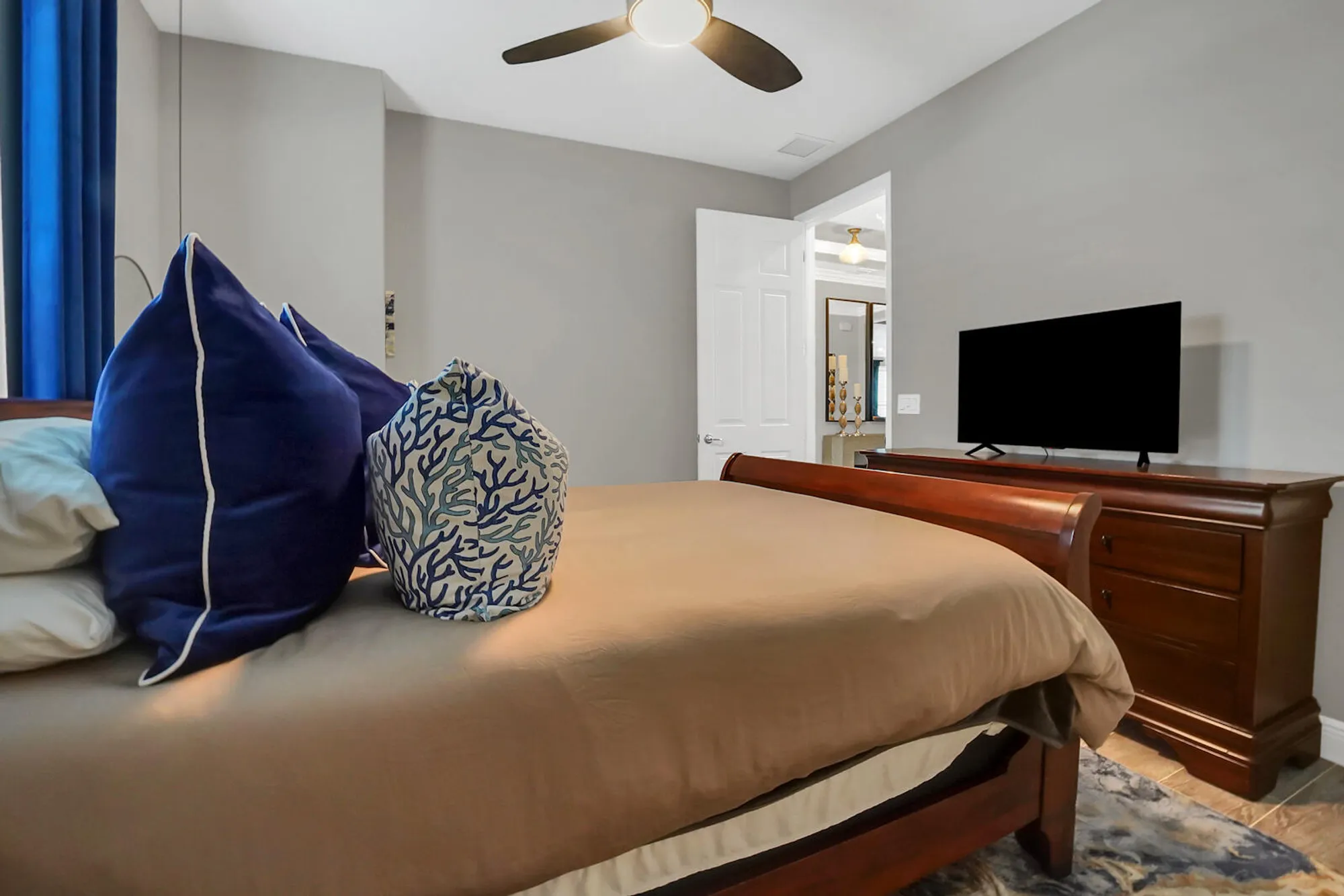 Property Slideshow image 10 of 74 | 10127 sw cypress wood ct, Port Saint Lucie, FL, 34987