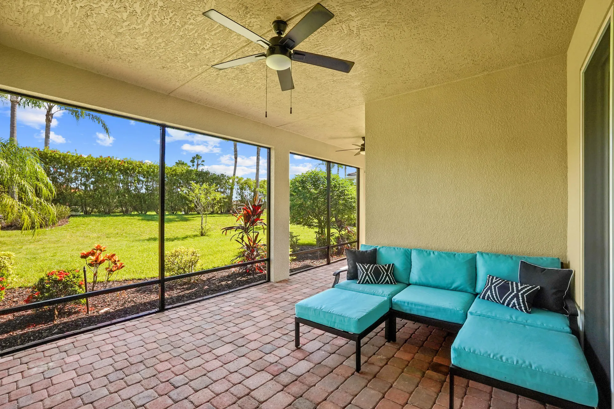 Property Slideshow image 32 of 74 | 10127 sw cypress wood ct, Port Saint Lucie, FL, 34987