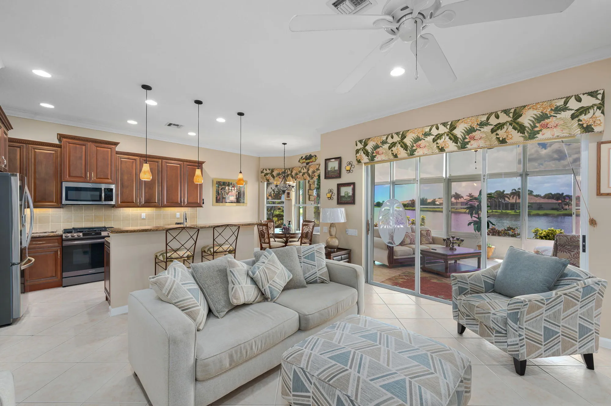 Property Slideshow image 4 of 41 | 301 nw clearview ct, Port Saint Lucie, FL, 34986