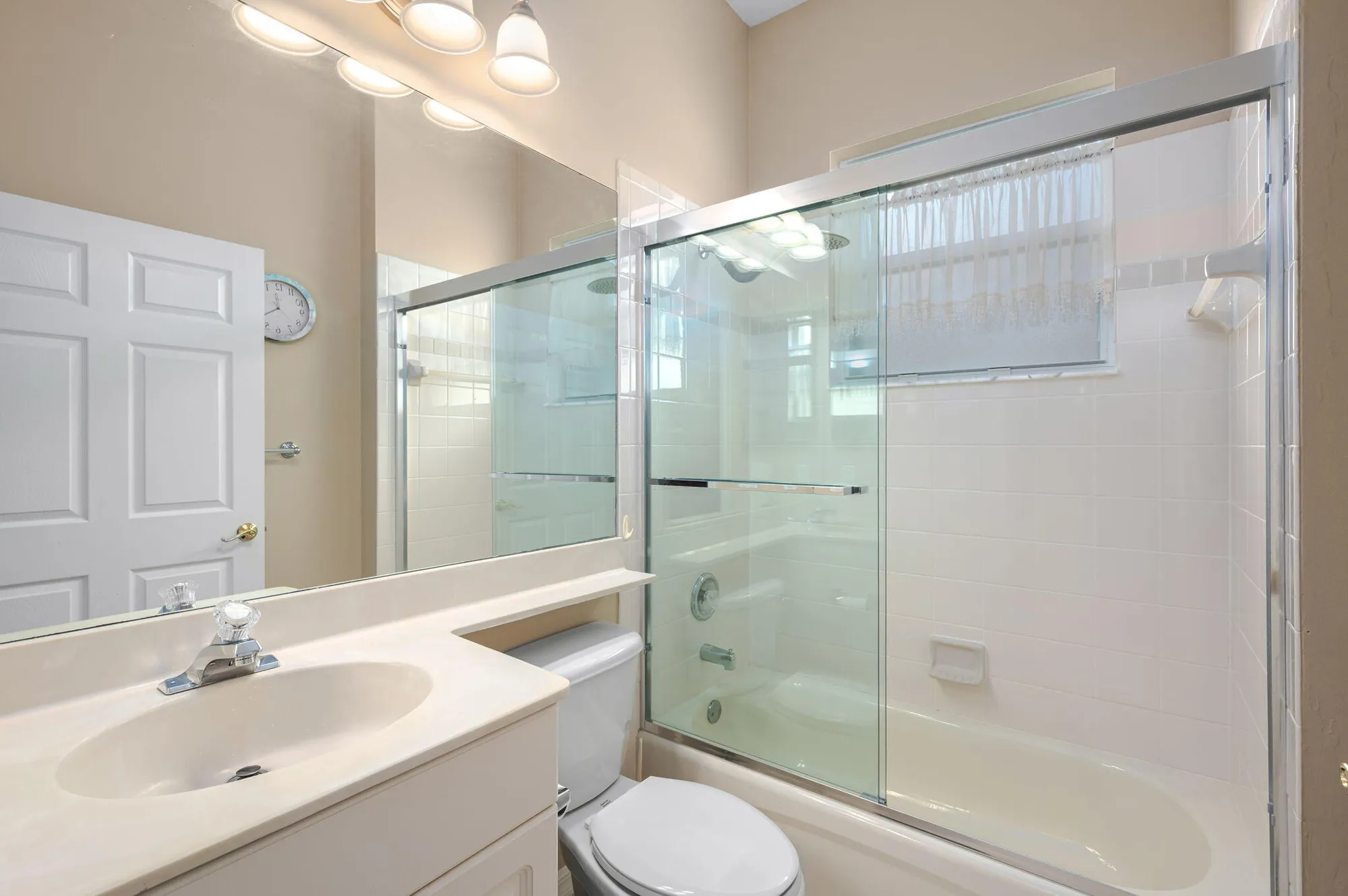 Property Slideshow image 21 of 41 | 301 nw clearview ct, Port Saint Lucie, FL, 34986