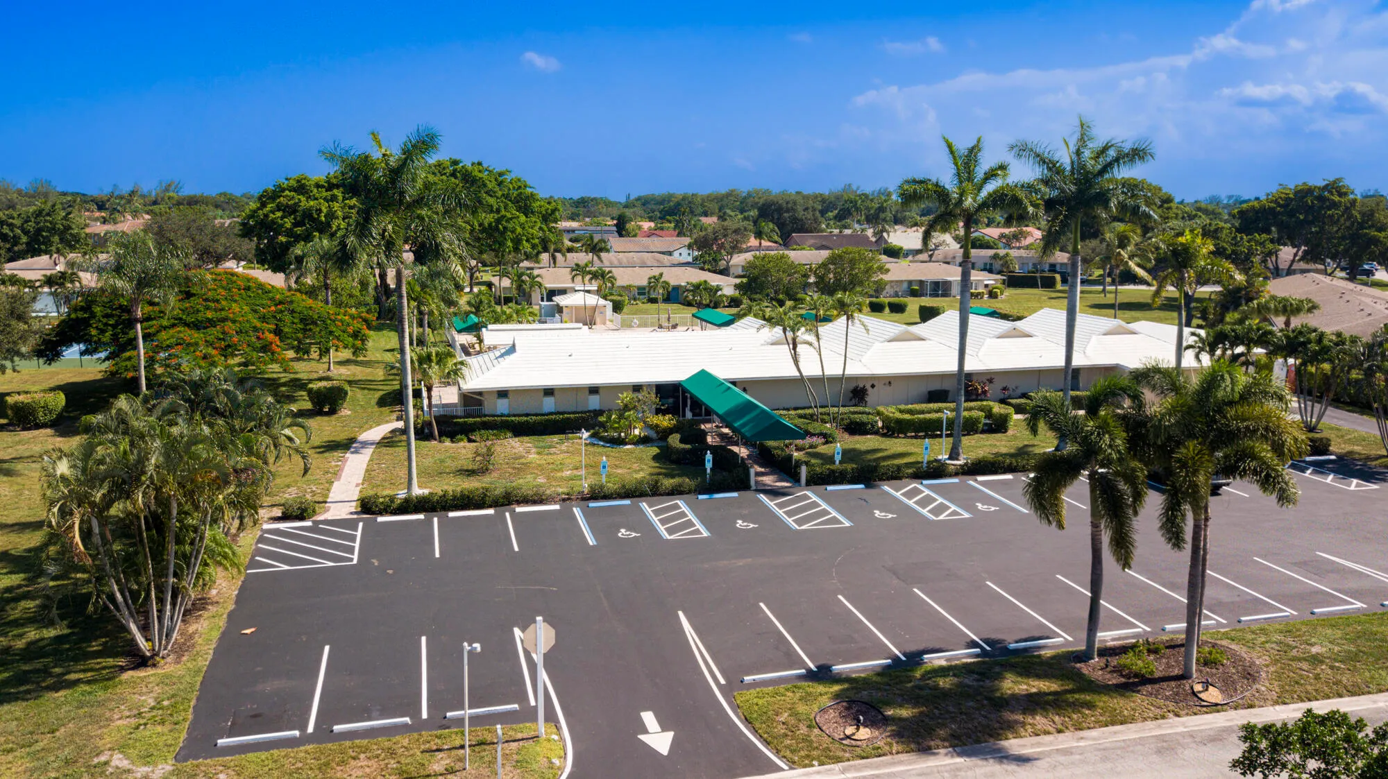 Property Slideshow image 19 of 24 | 8666 bella vista dr # 111, Boca Raton, FL, 33433