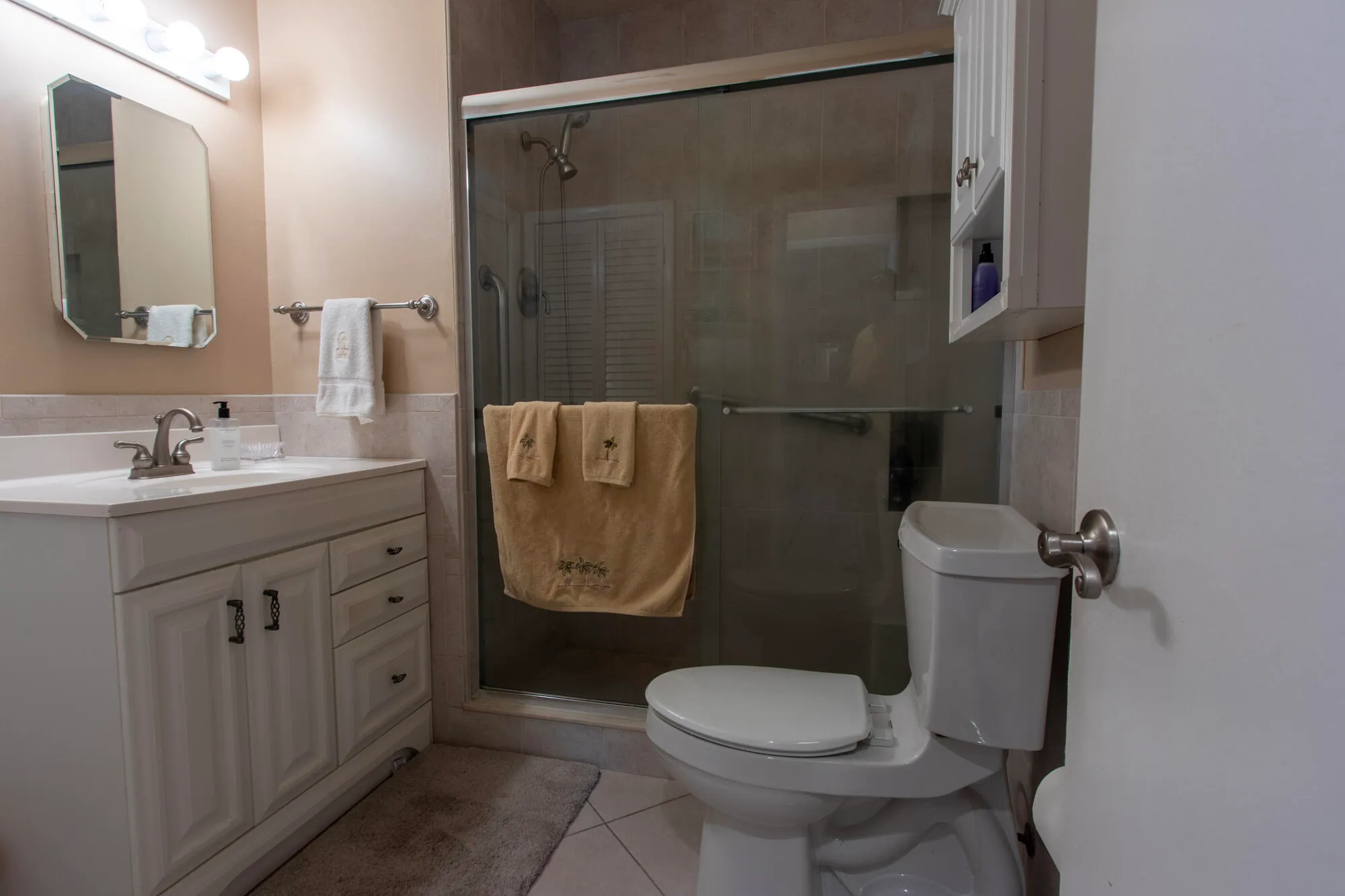 Property Slideshow image 13 of 24 | 8666 bella vista dr # 111, Boca Raton, FL, 33433
